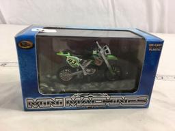 NIP Collector Toy Zone  Mini Machines DieCast With Plastic 500cc Enduro Racer Bike