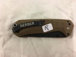 Collector Gerber Knive Folded Pocket Knife Overall Size: 4.3/4"