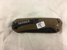 Collector Gerber Knive Folded Pocket Knife Overall Size: 4.3/4"