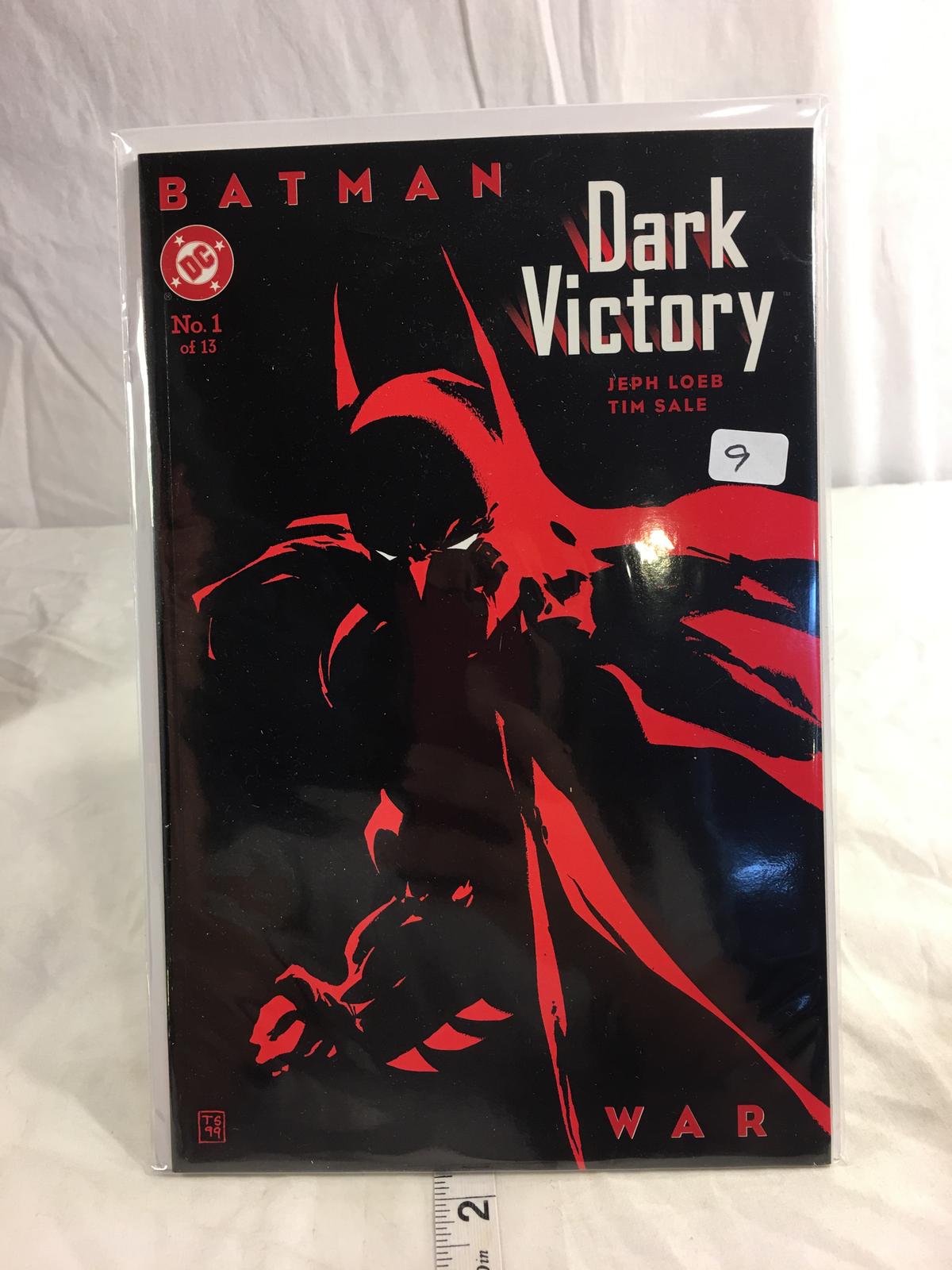 Collector DC, Comics Batman Dark Victory Comie Book #1 of 13