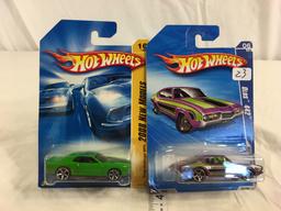 Lot of 2 Pieces Collector New IN Package Hot Wheels Mattel 1/64 Scale DieCast Meta & Plastic Parts
