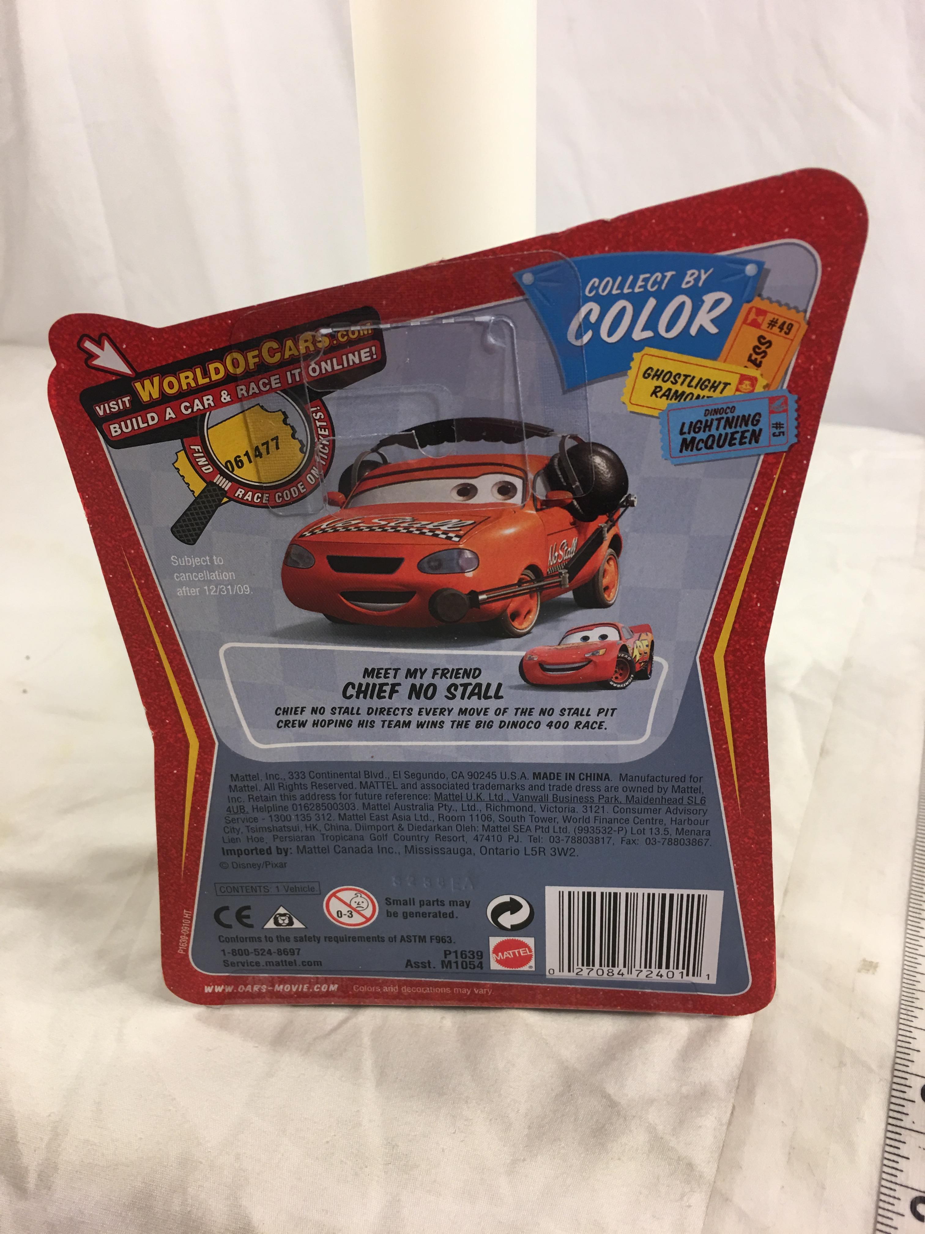 NIP Collector Disney Pixar The World Of Cars  Race O Rama Lightning McQueen #73