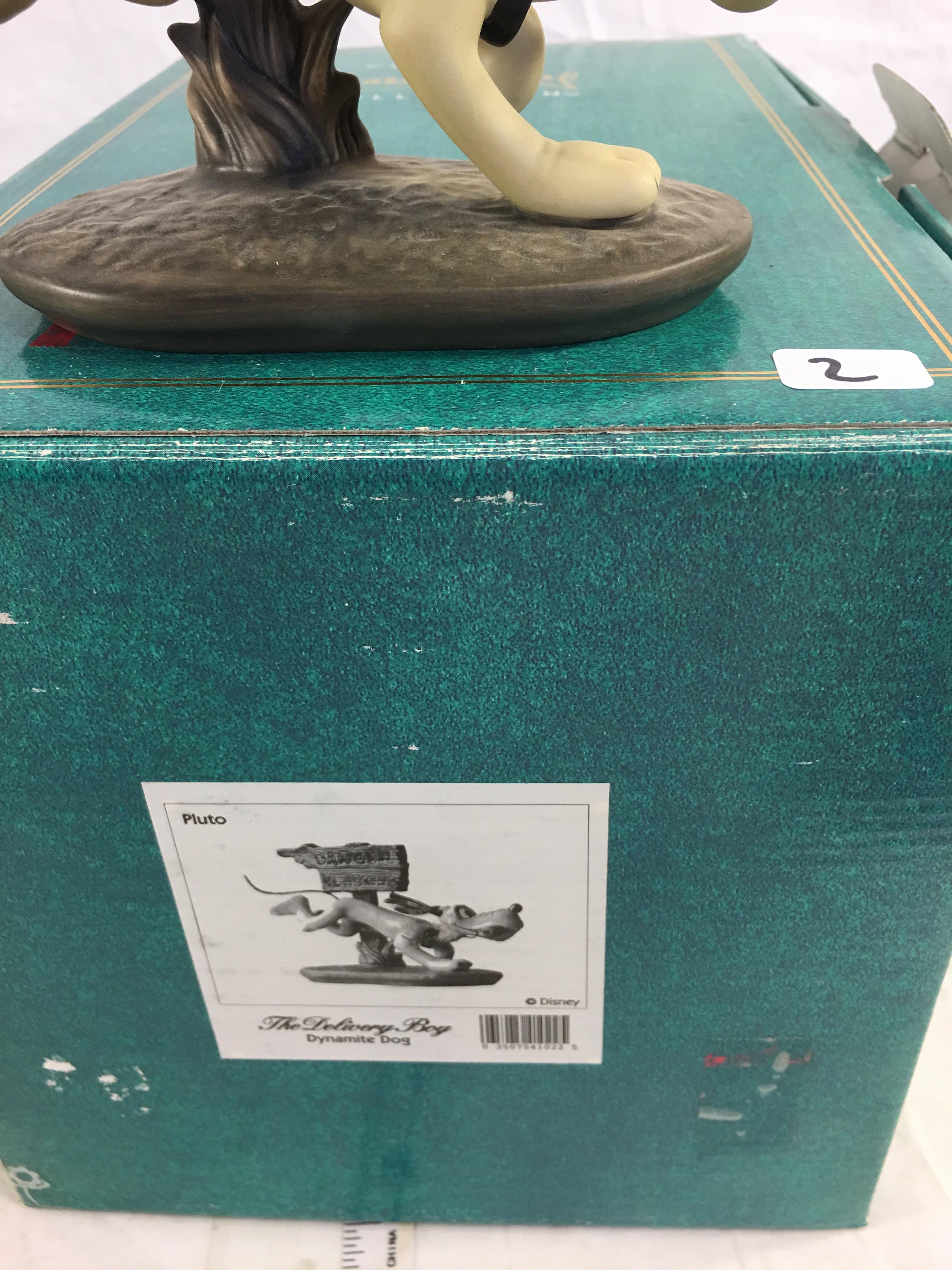 Collector Walt Disney The Delivery Bnoy Pluto Dynamite do Figurine Box 11.5x7.5x7.5"