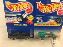 Lot of 2 Pieces Collector New in Package Hot wheels 1/64 Scale Die-cast Metal & Plastic Parts