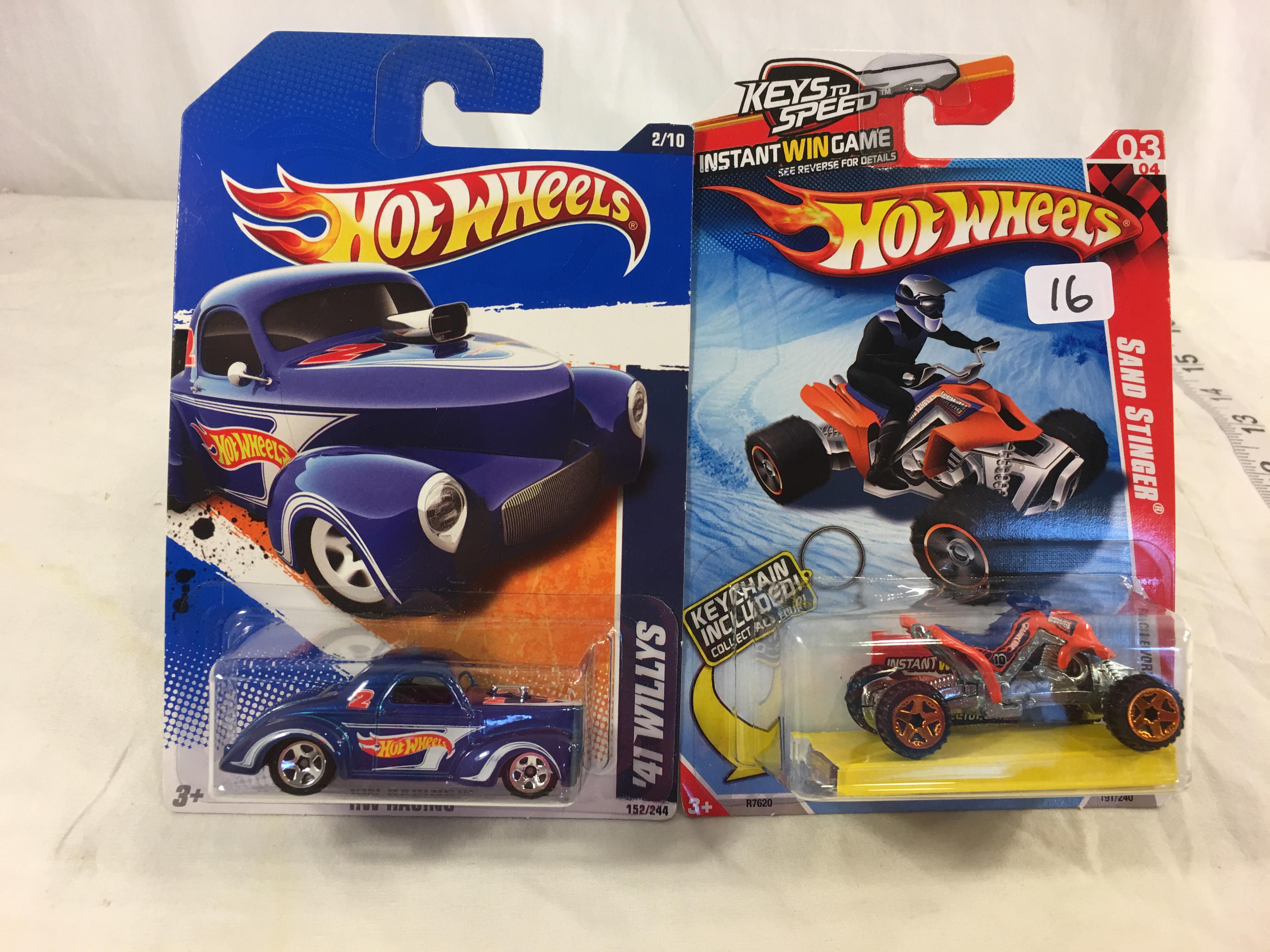 Lot of 2 Pieces Collector New in Package Hot wheels 1/64 Scale Die-Cast Metal & Plastic Parts