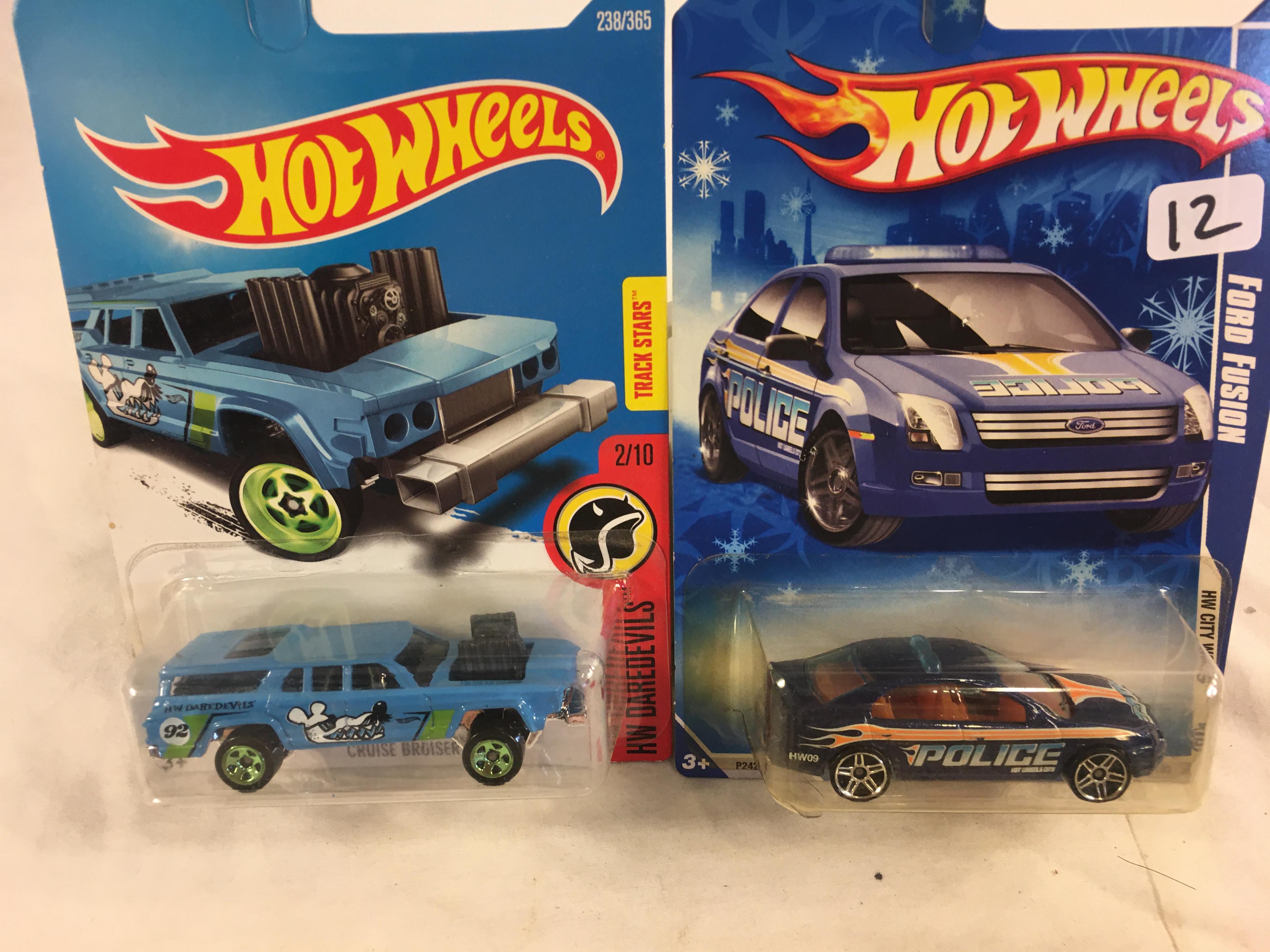 Lot of 2  New in Package Hot wheels Mattel 1/64 Scale DieCast Metal & Plastic Parts Cars