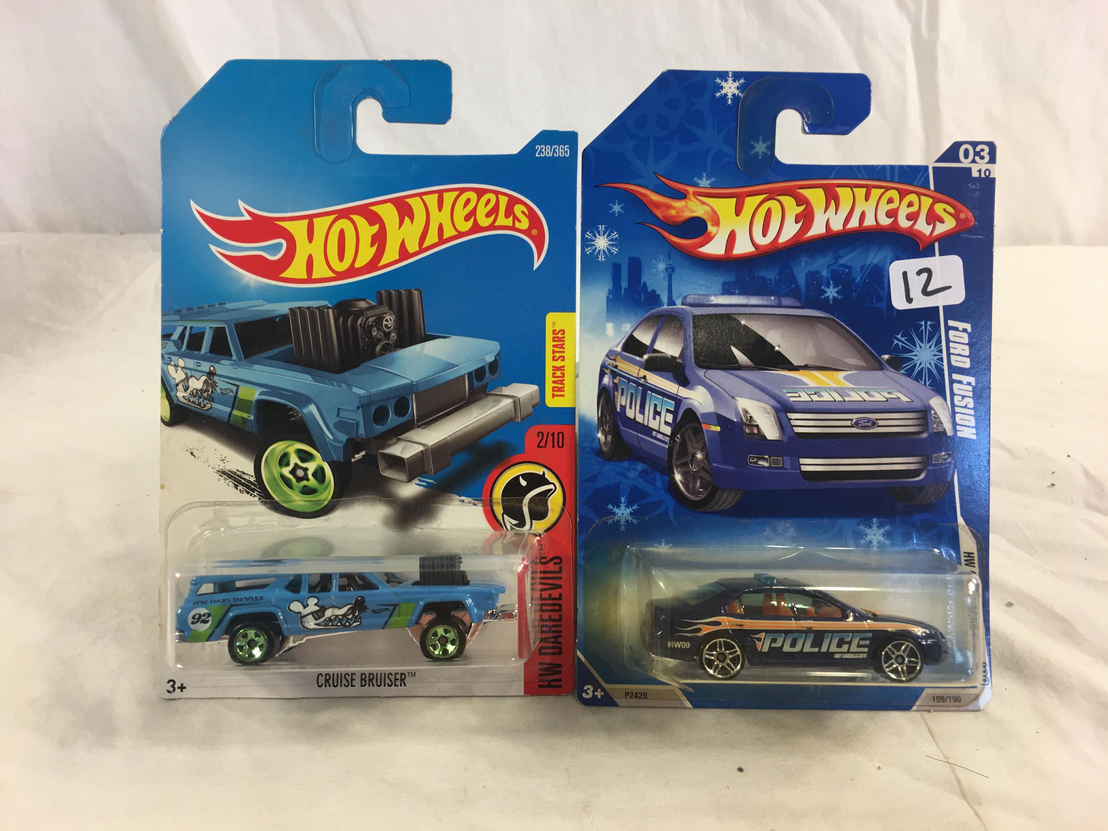 Lot of 2  New in Package Hot wheels Mattel 1/64 Scale DieCast Metal & Plastic Parts Cars