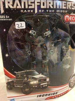 NIB Hasbro IronHide Transformers Dark Of The Moon Weapons System Figure Sz:8"