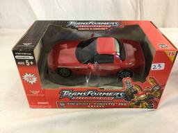 Collector NIB Hasbro Transformers Alternaters Chevrolet Corvette ZO6 Swerve Figure Sz:6"