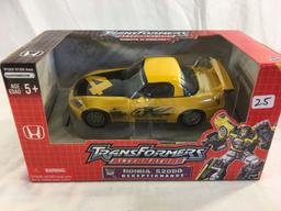 NIB Hasbro Transformers Alternators Honda S2000 Deceipticharge