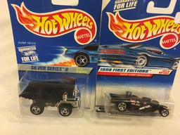 Lot of 2 Pieces Collector New in Package Hot wheels 1/64 Scale Die-cast Metal & Plastic Parts