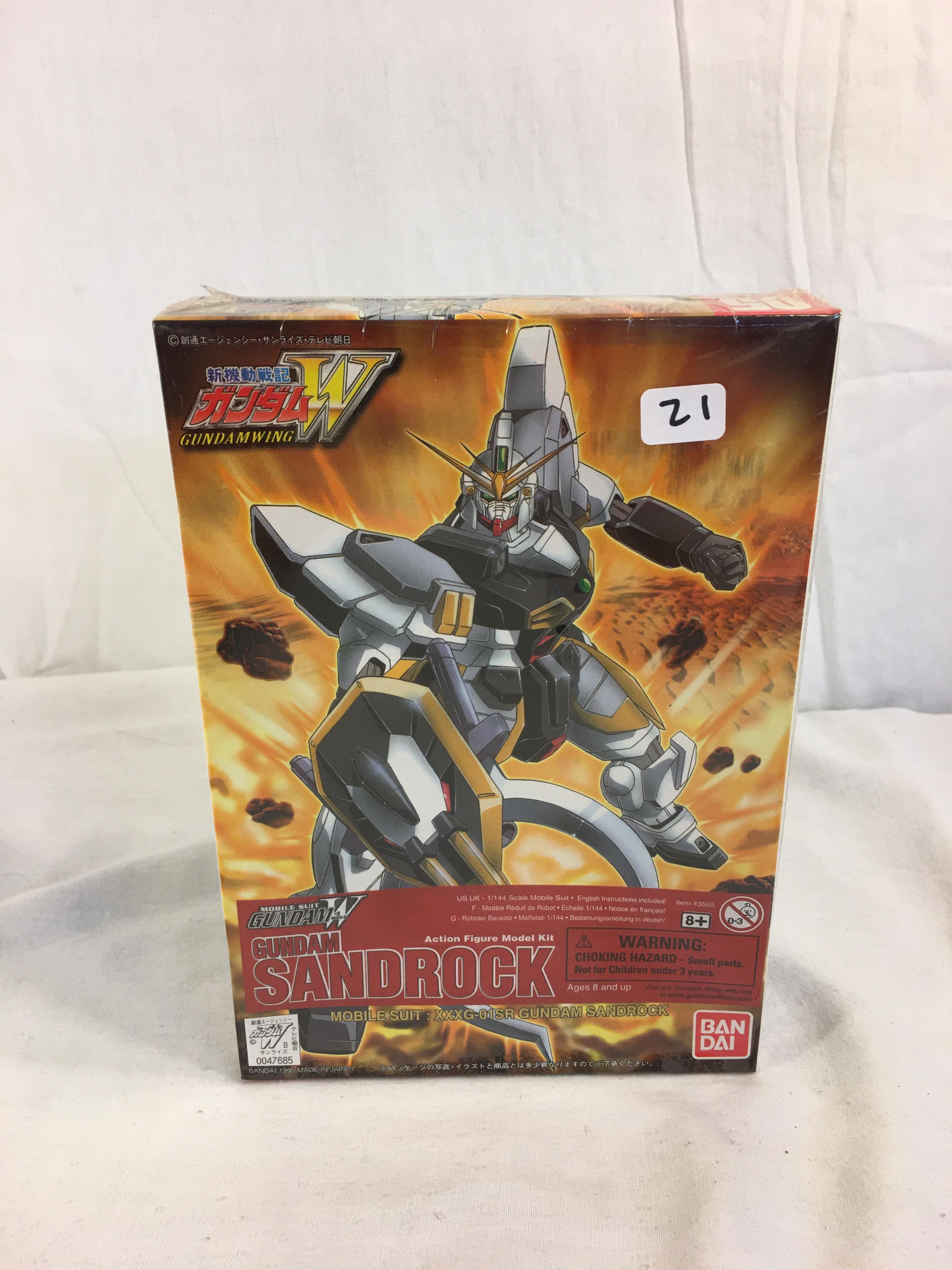 New Sealed Collector Bandai Mobil Suit Wing Gundam Sandrock Action Figure Model Kit 8.5x6"