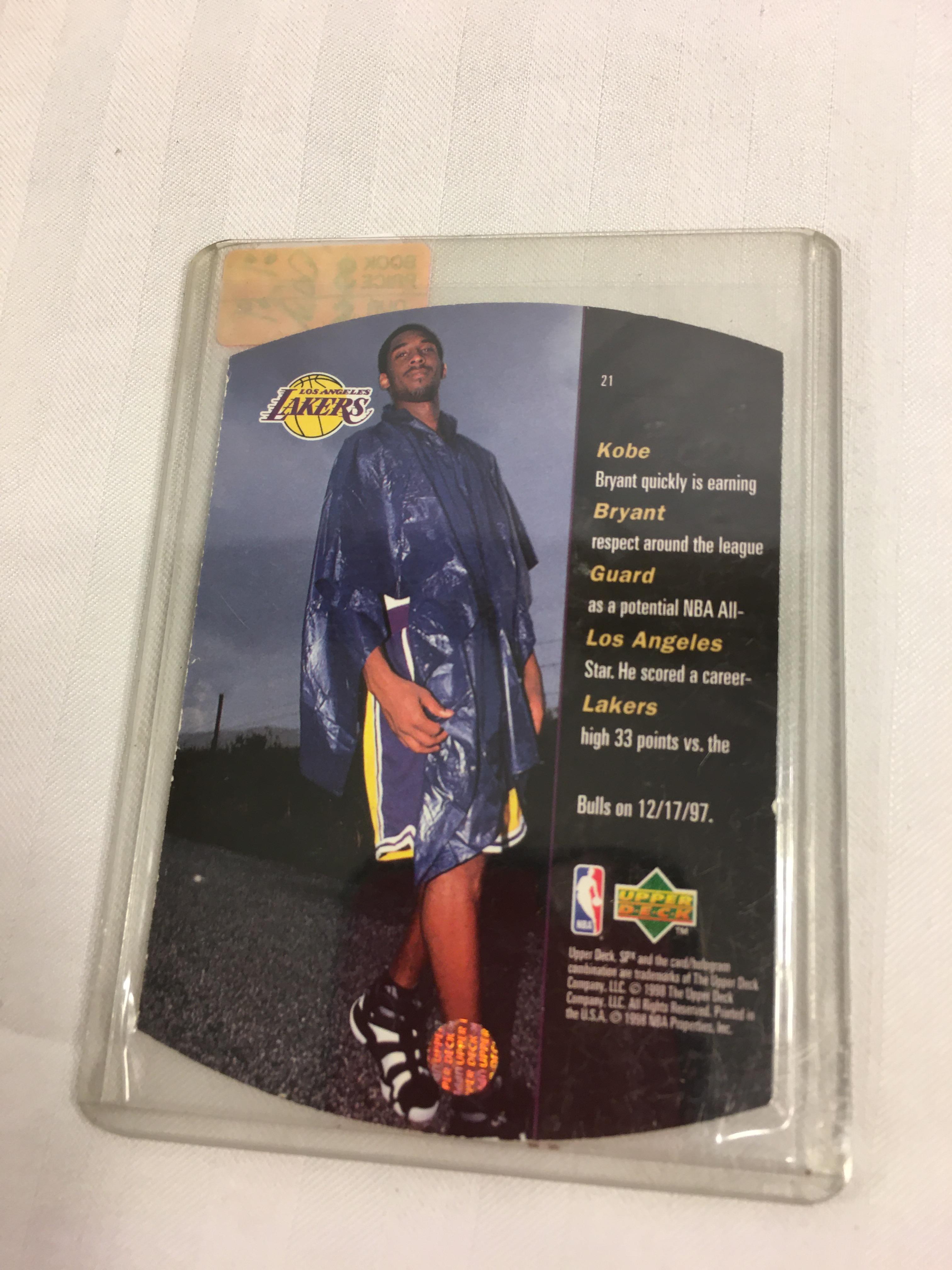 Collector 1998 Upper Deck SPX Silver Kobe Bryant #21 Foil SP Holoview Insert Lakers Sport card