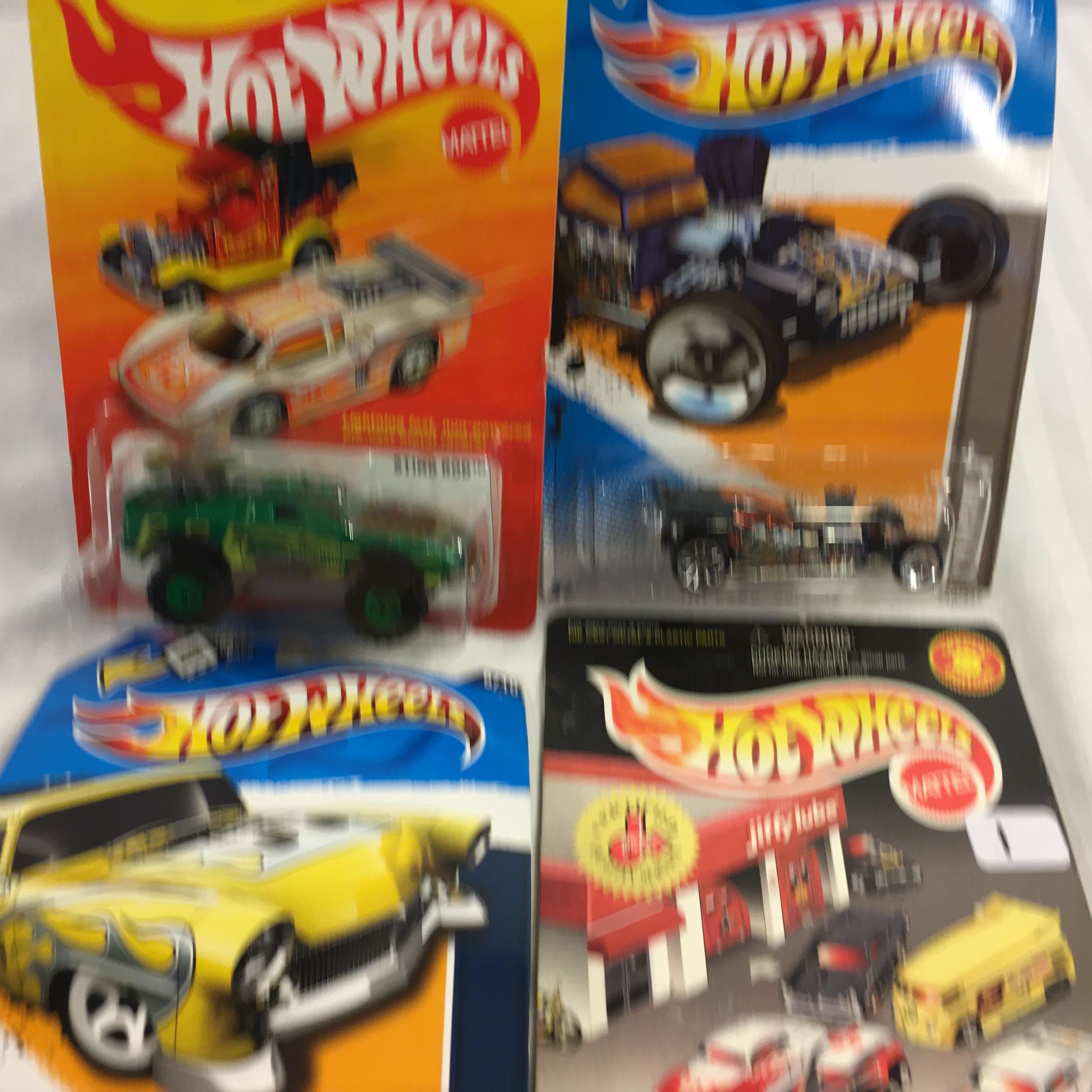 Lot of 4 Pieces Collector New in Package Hot wheels 1/64 Scale Die-cast Metal & Plastic Parts