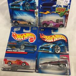 Lot of 4 Pieces Collector New in Package Hot wheels 1/64 Scale Die-cast Metal & Plastic Parts