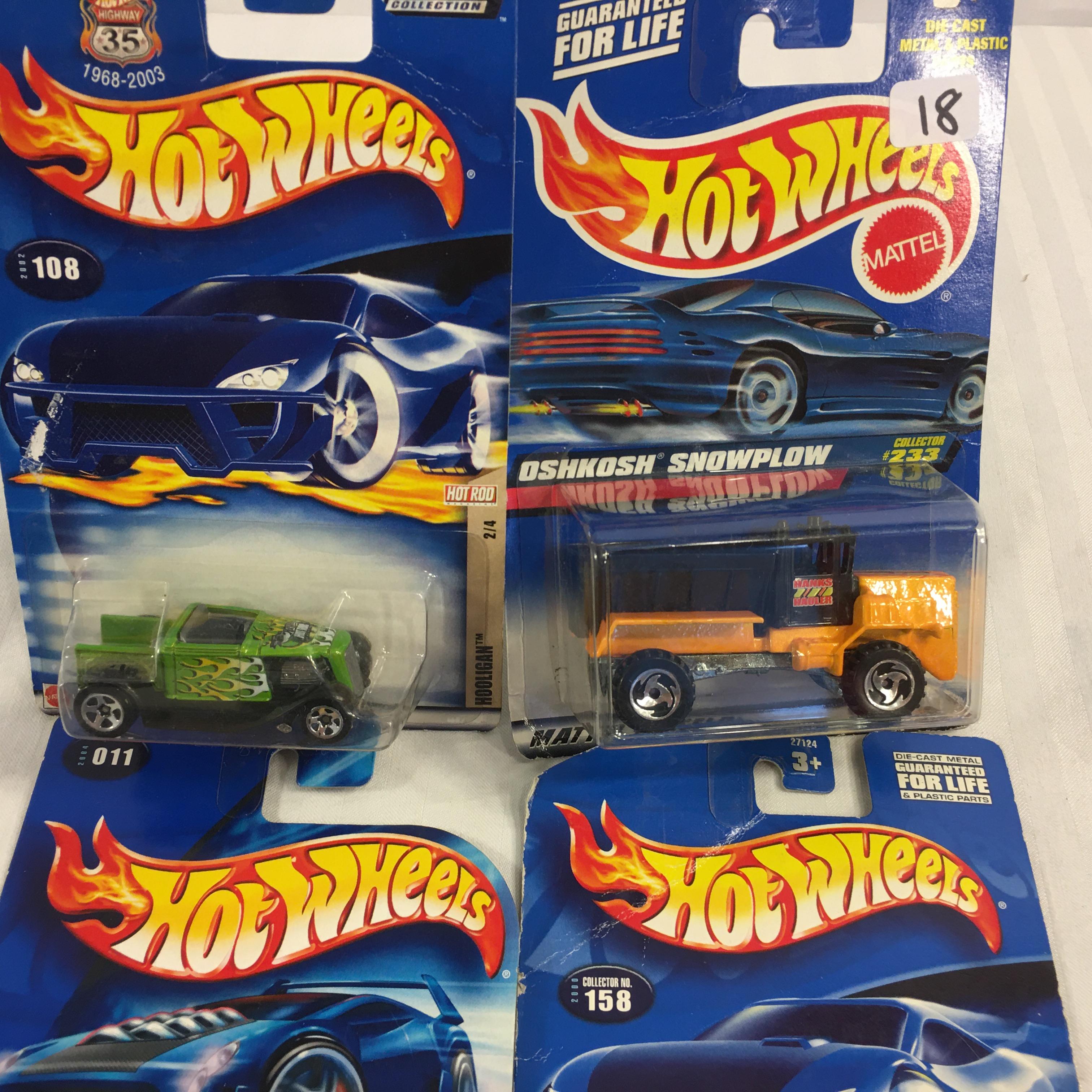 Lot of 4 Pieces Collector New in Package Hot wheels 1/64 Scale Die-cast Metal & Plastic Parts