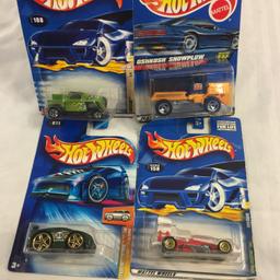 Lot of 4 Pieces Collector New in Package Hot wheels 1/64 Scale Die-cast Metal & Plastic Parts