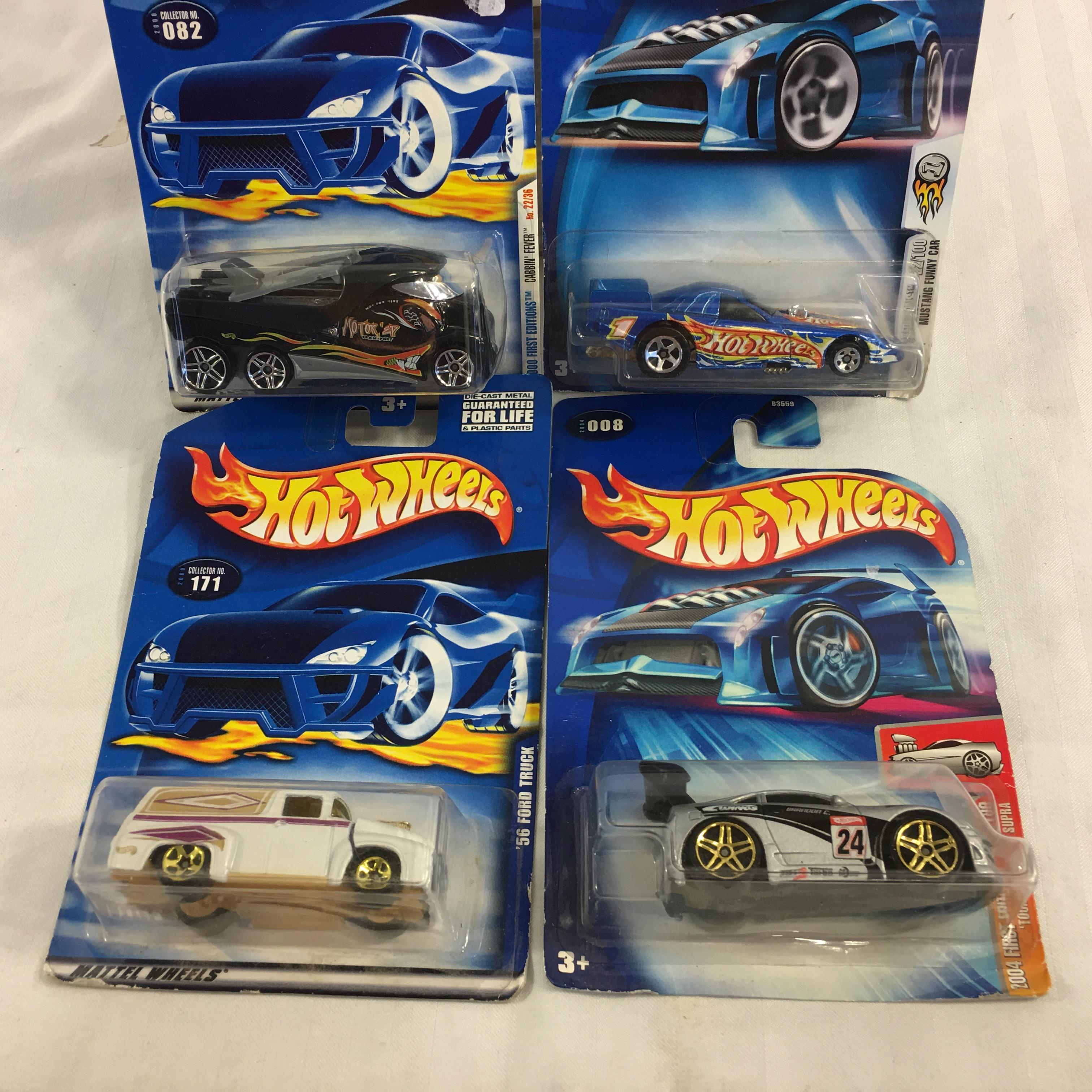 Lot of 4 Pieces Collector New in Package Hot wheels 1/64 Scale Die-cast Metal & Plastic Parts