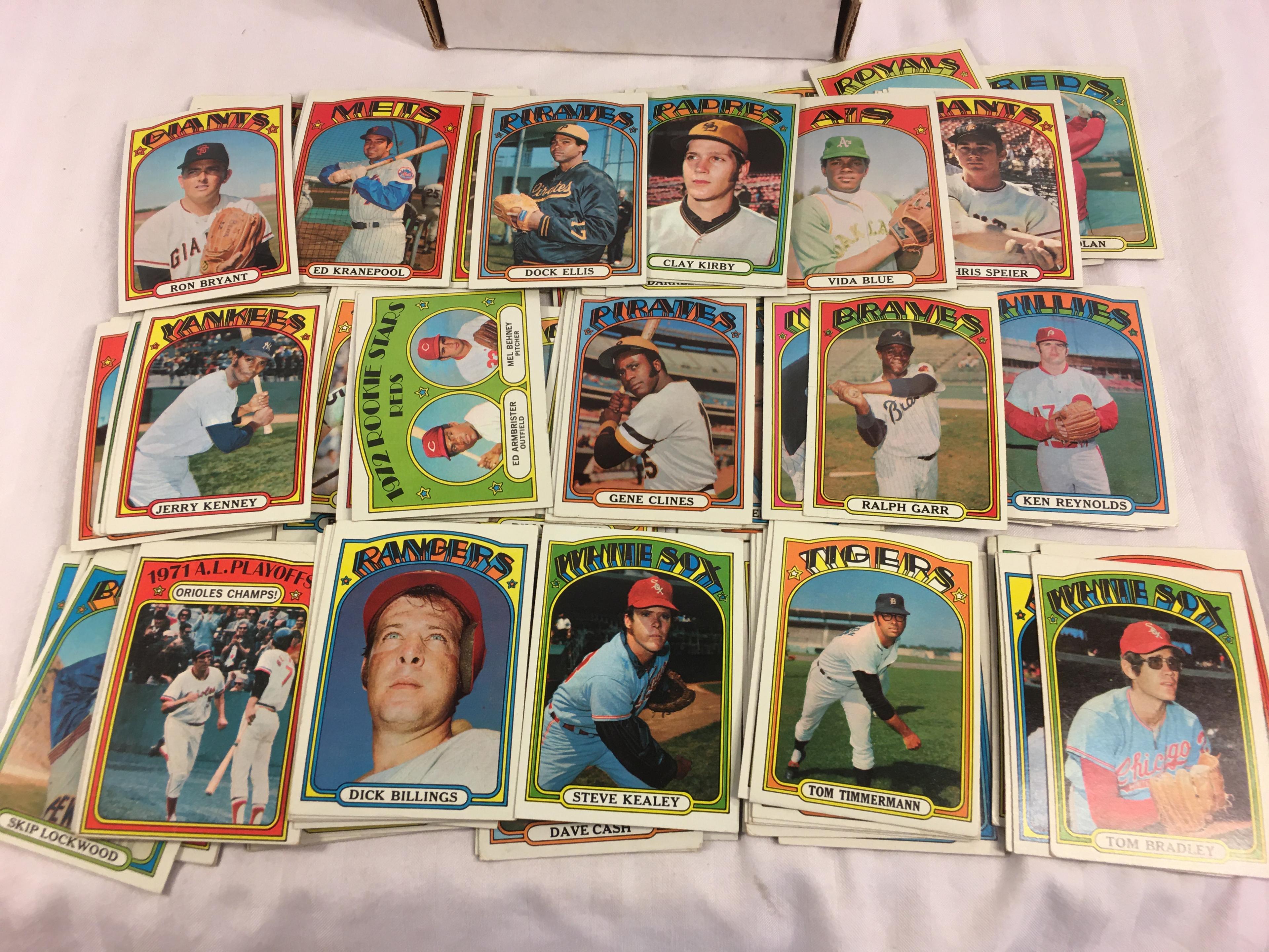 Collector Vintage 1972 Topps Sport Trading Baseball Cards in Box - See Pictures