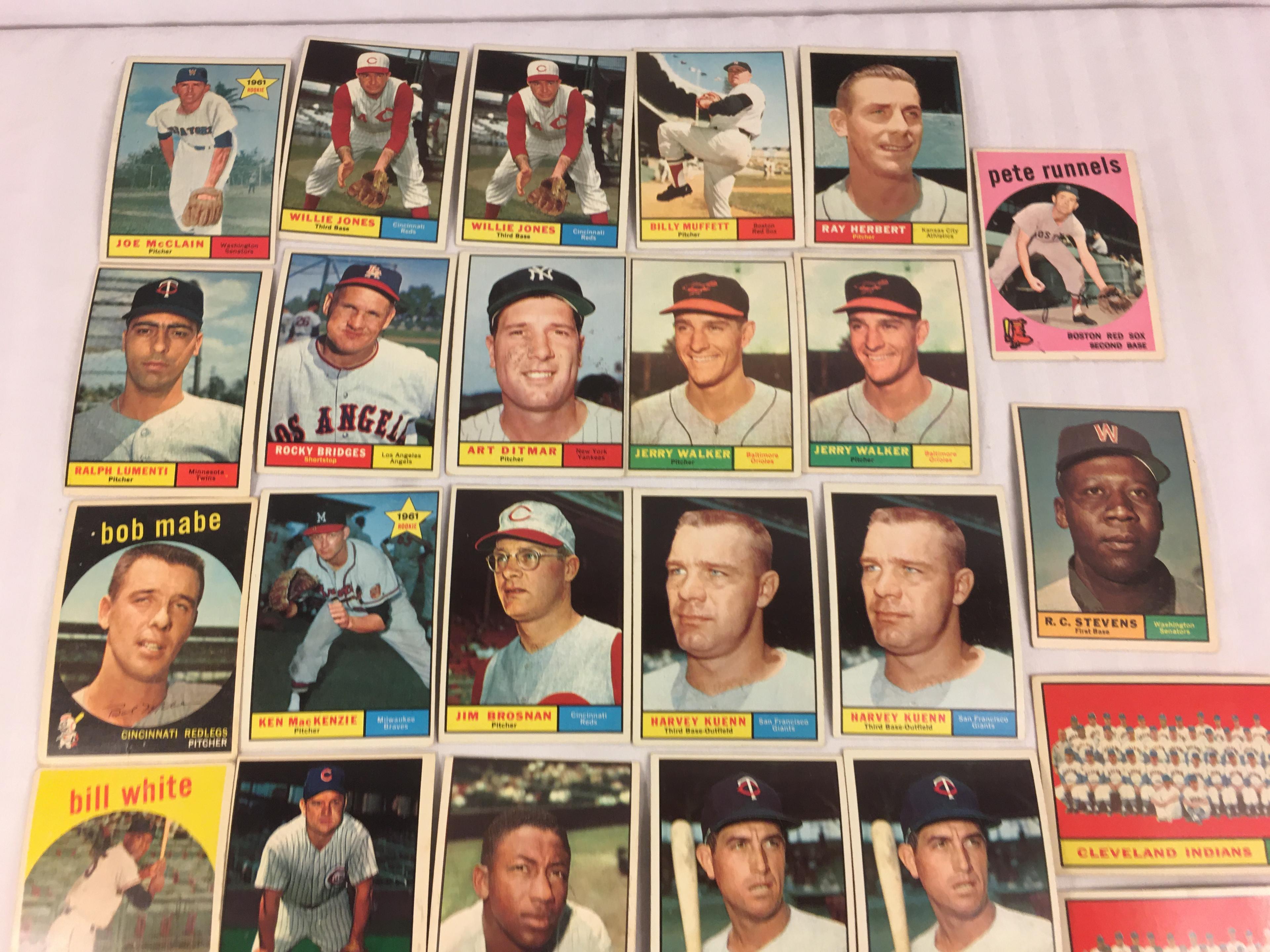 Lot of 30 Collector Vintage Baseball Sport Trading Cards  Assorted Players and Sport Cards