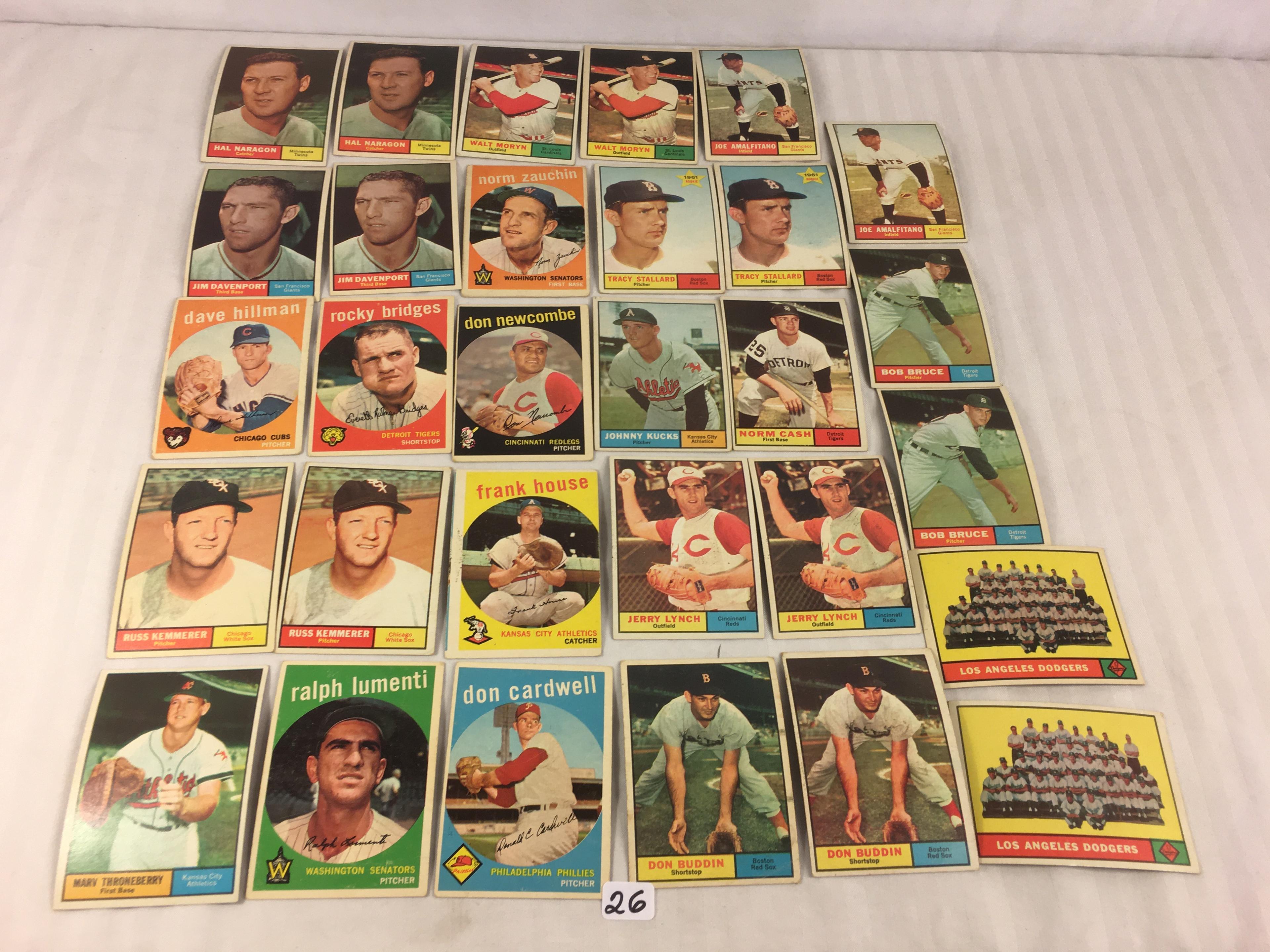 Lot of 30 Collector Vintage Baseball Sport Trading Cards  Assorted Players and Sport Cards