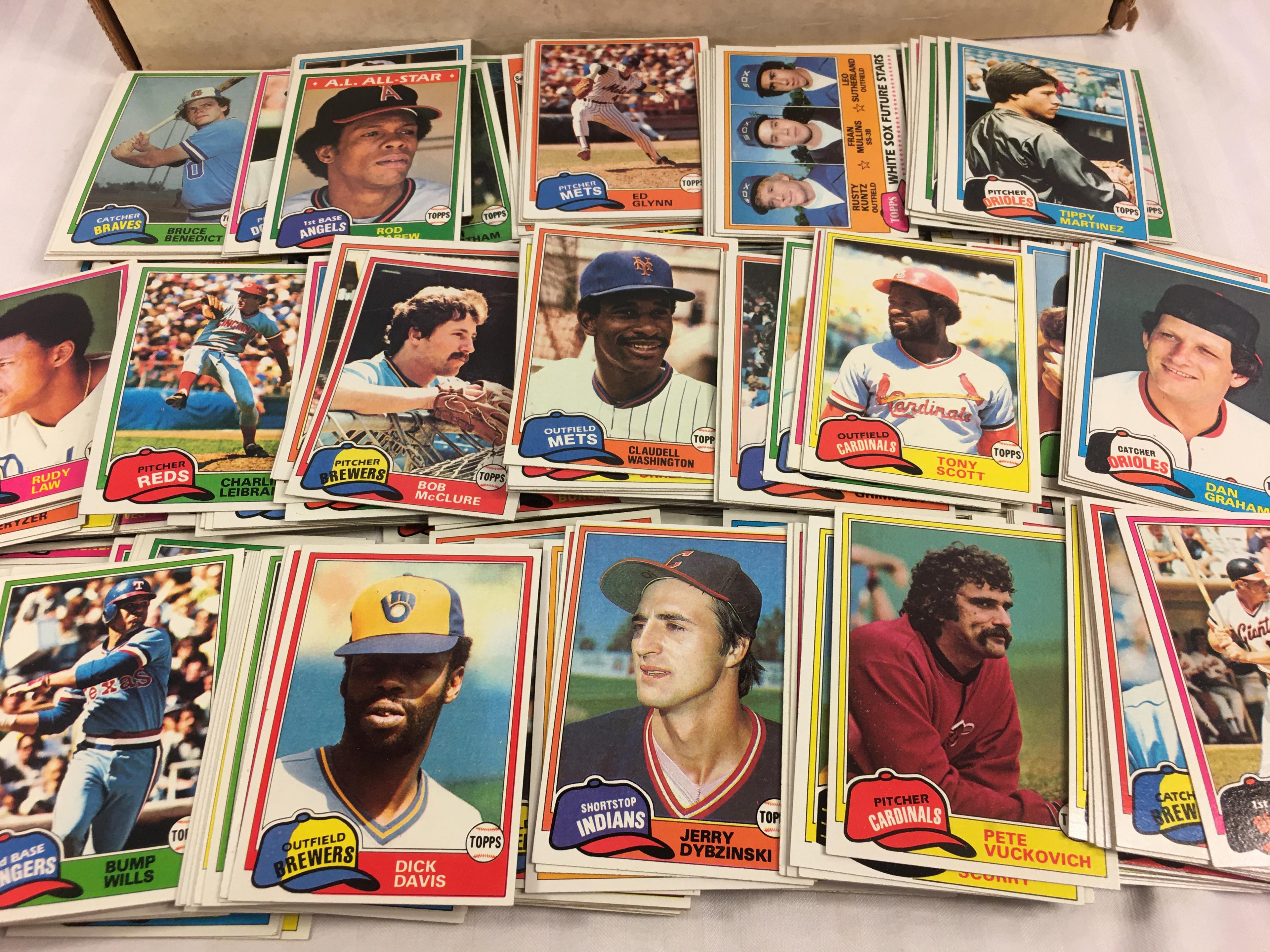 Collector Vintage 1981 Topps Sport Trading Baseball Cards in Box - See Pictures