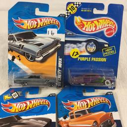 Lot of 4 Pcs Collector New in Package Hot wheels Mattel 1/64 Scale DieCast Metal & Plastic Parts