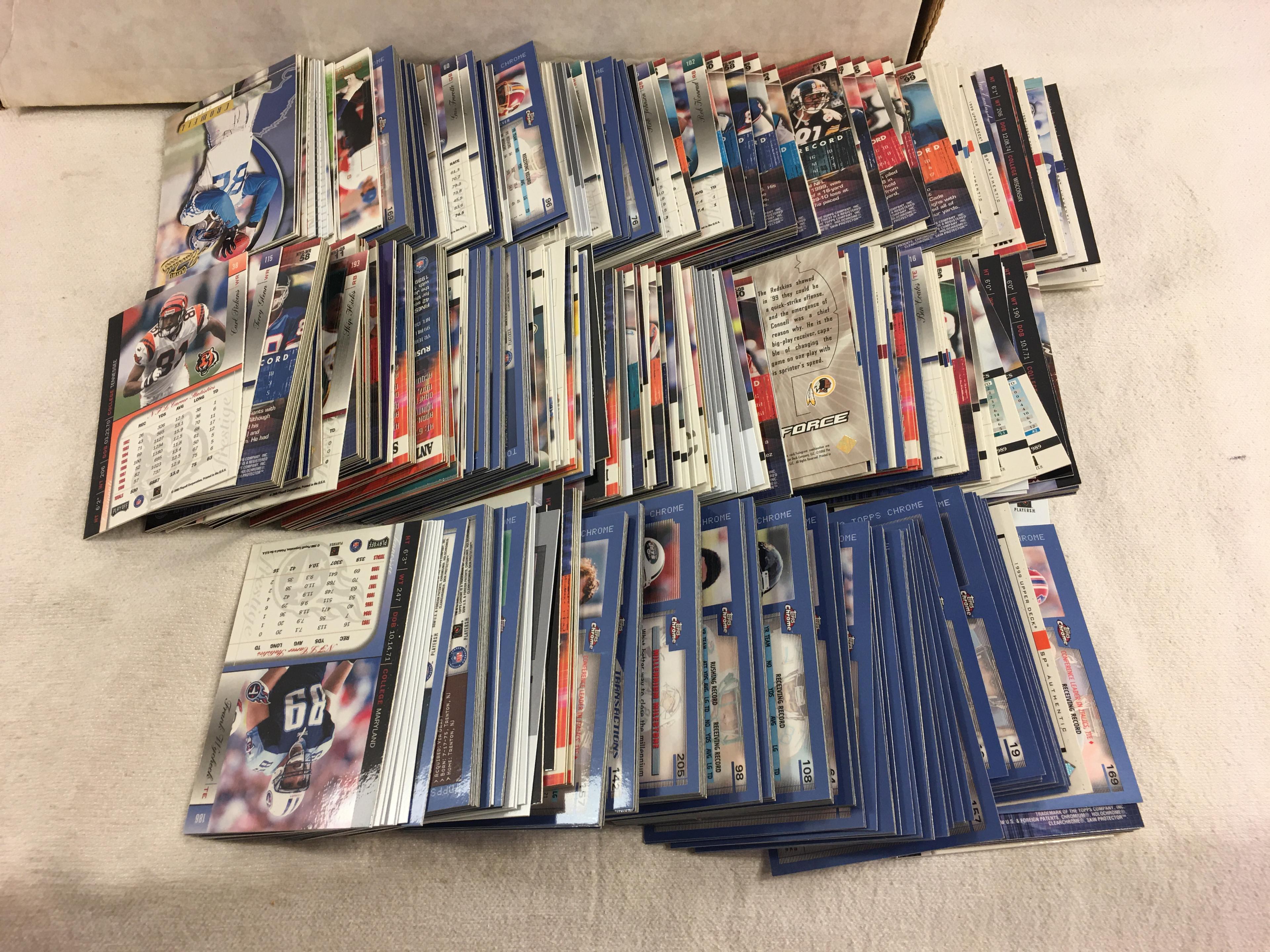 Collector Loose Donruss 2000 NFL Football Trading Cards In A Box