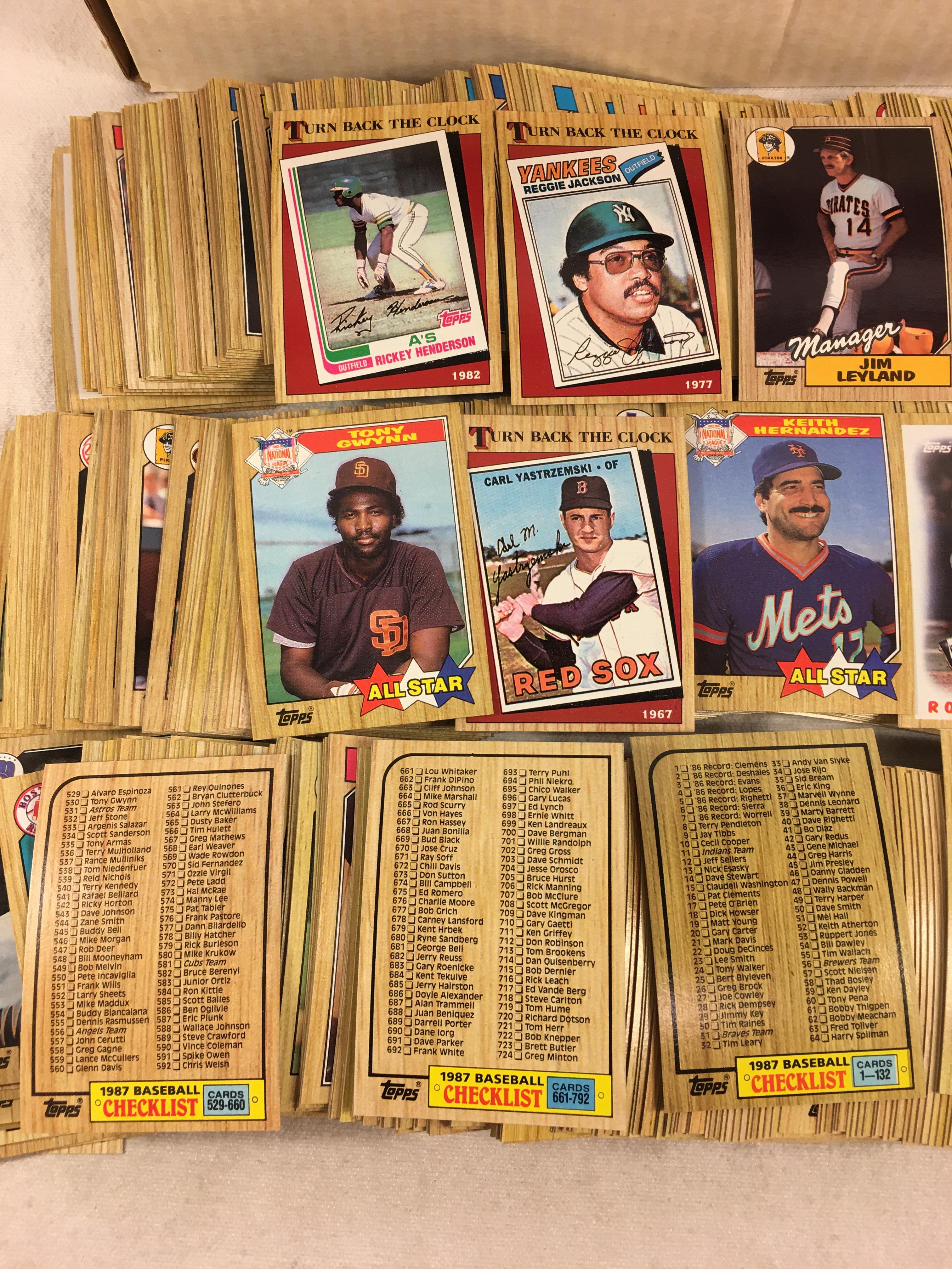 Collector Loose Vintage Topps 1987 Baseball Trading Cards IN A Box