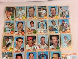 Lot of 30 Pcs Loose Collector Vintage Sport Trading Baseball Cards Assorted Players & Cards