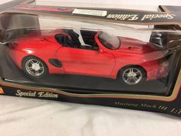 Collector Maisto Special Edition Mustang mach III Scale 1:18 DieCast metal Red