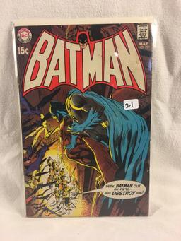 Collector Vintage DC Comics Batman  Comic Book No.221