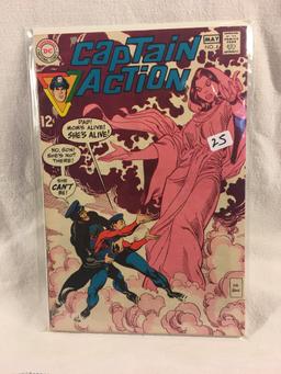 Collector Vintage DC Comics  Captain Action Comic Book No.4