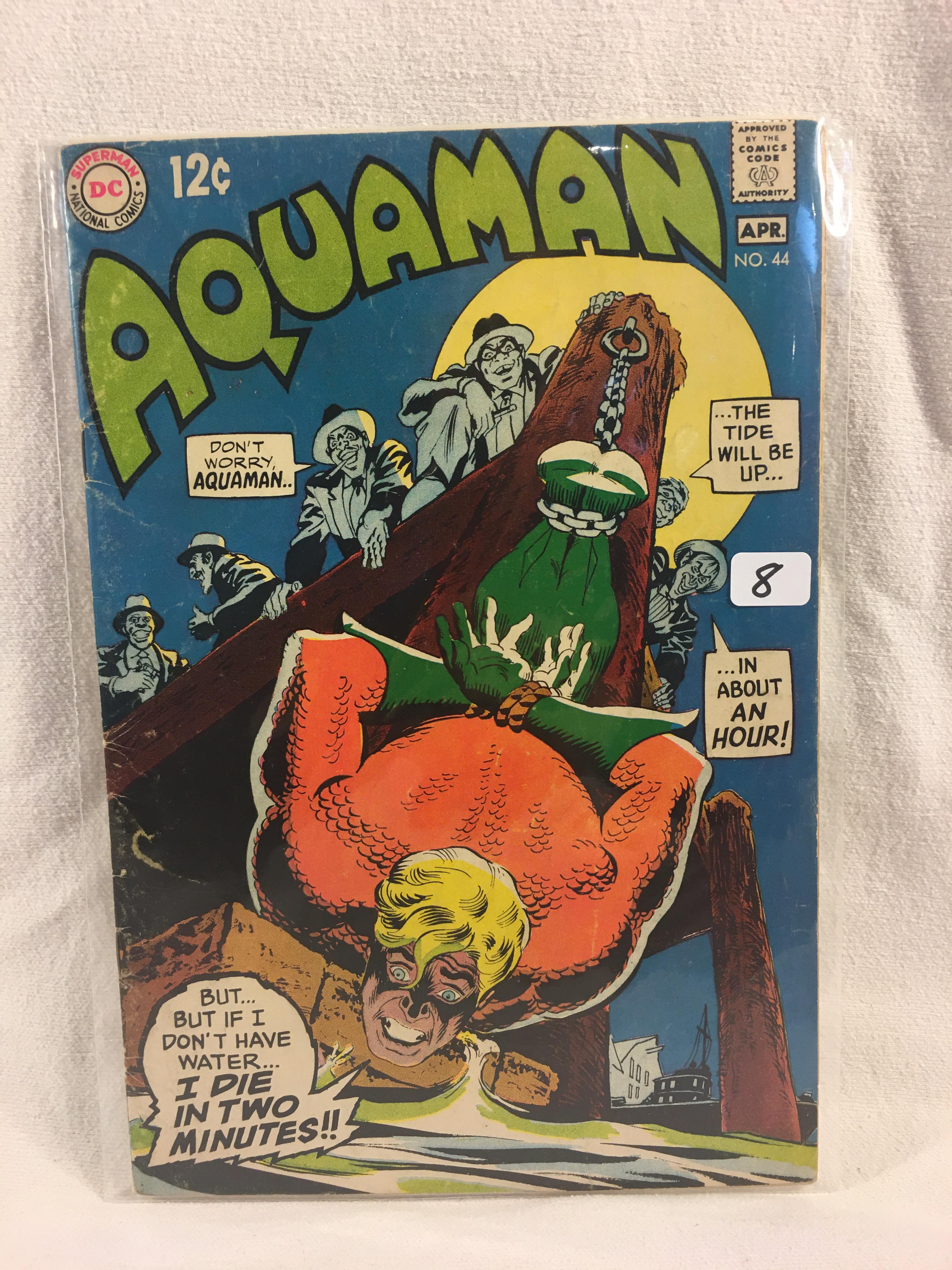 Collector Vintage DC Comics Aquaman Comic Book No.44