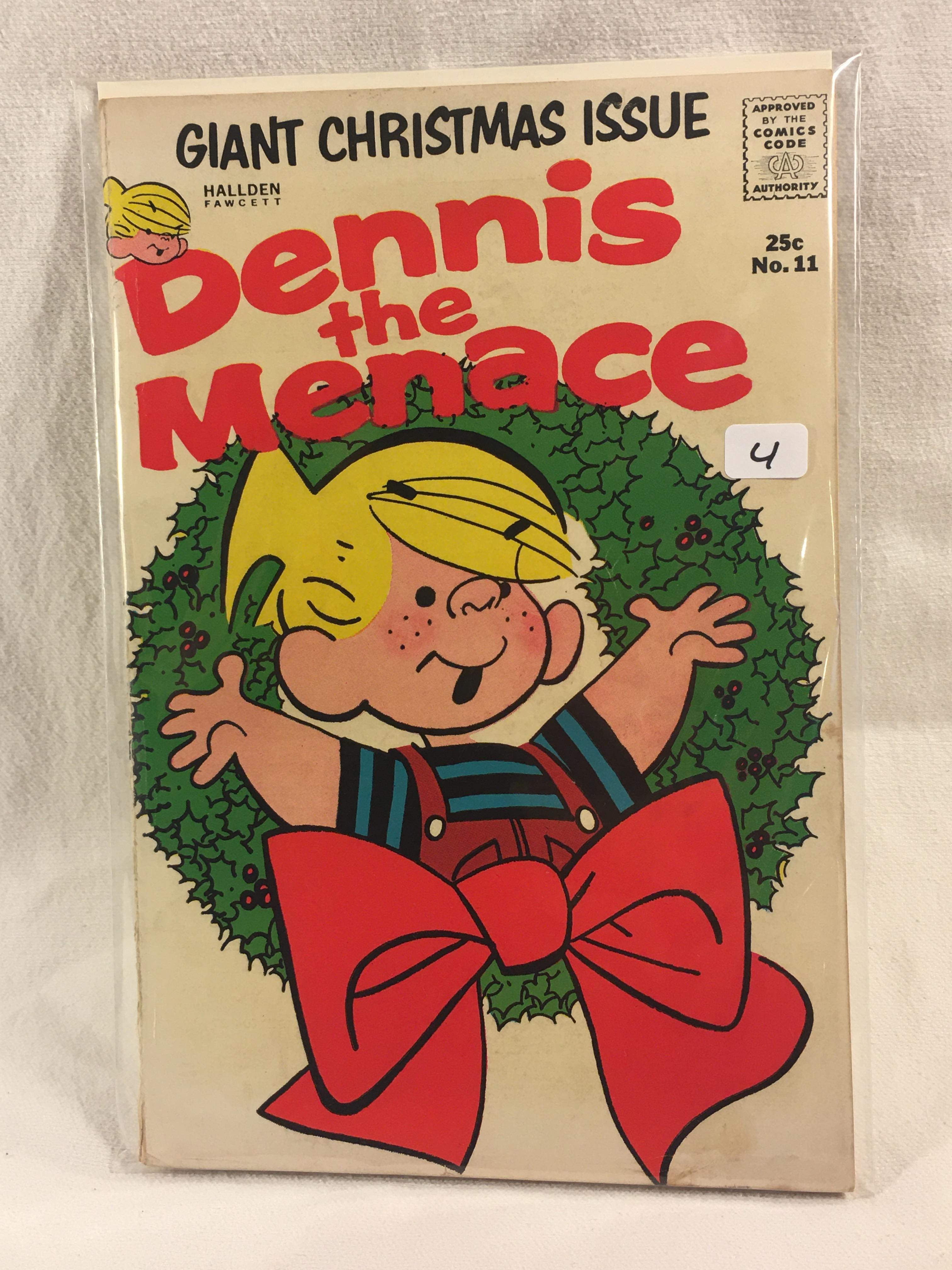 Collector Vintage Hallden Fawcett Giant Christmas Issue Dennis The Menace Comic Book No.11