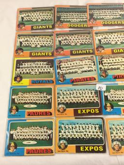 Lot of 20 Pcs Collector Loose Vintage Assorted Players Baseball Cards - See Pictures