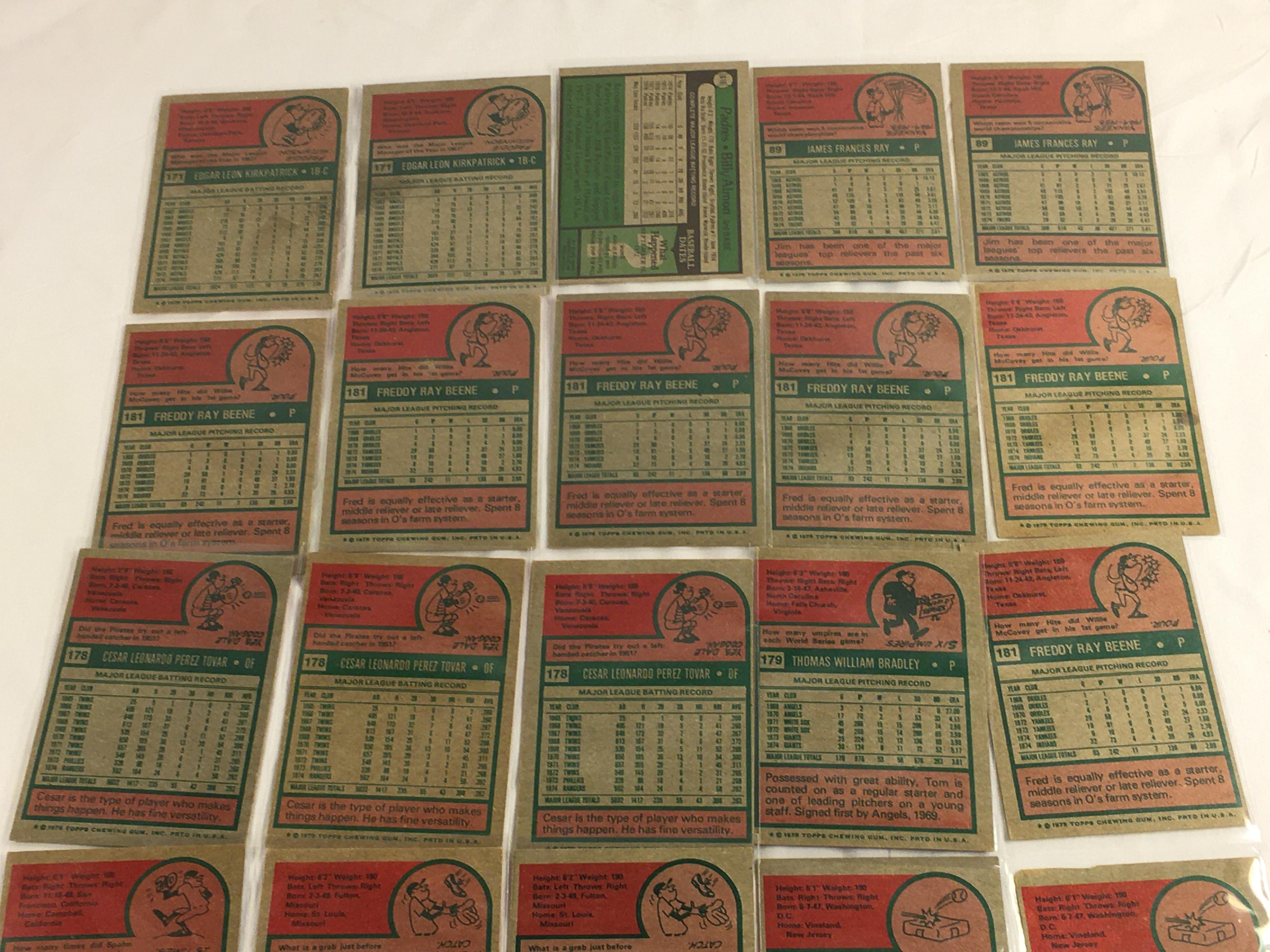 Lot of 20 Pcs Collector Loose Vintage Assorted Players Baseball Cards - See Pictures