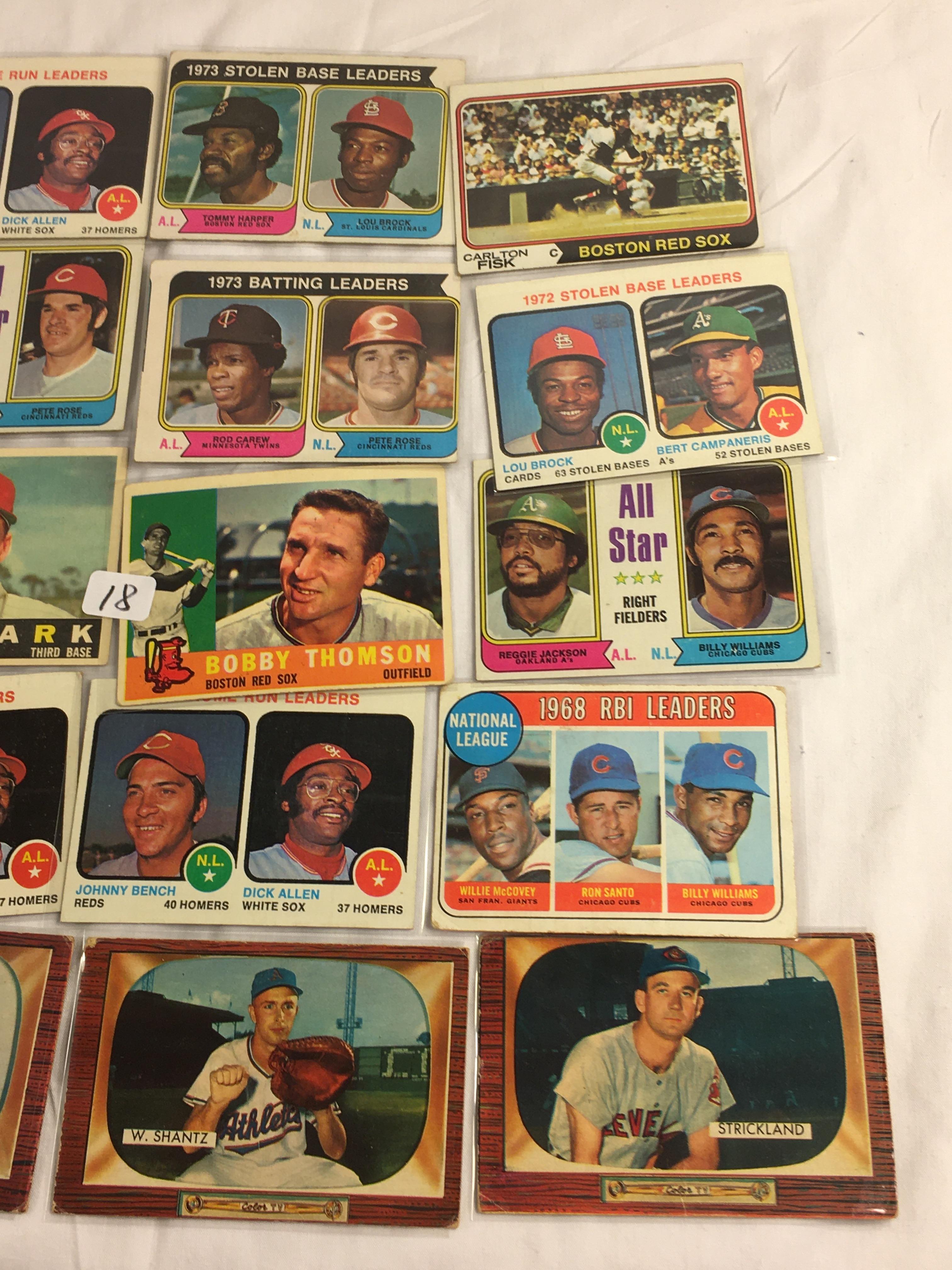 Lot of 20 Pcs Collector Loose Vintage Assorted Players Baseball Cards - See Pictures