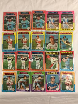 Lot of 20 Pcs Collector Loose Vintage Assorted Players Baseball Cards - See Pictures