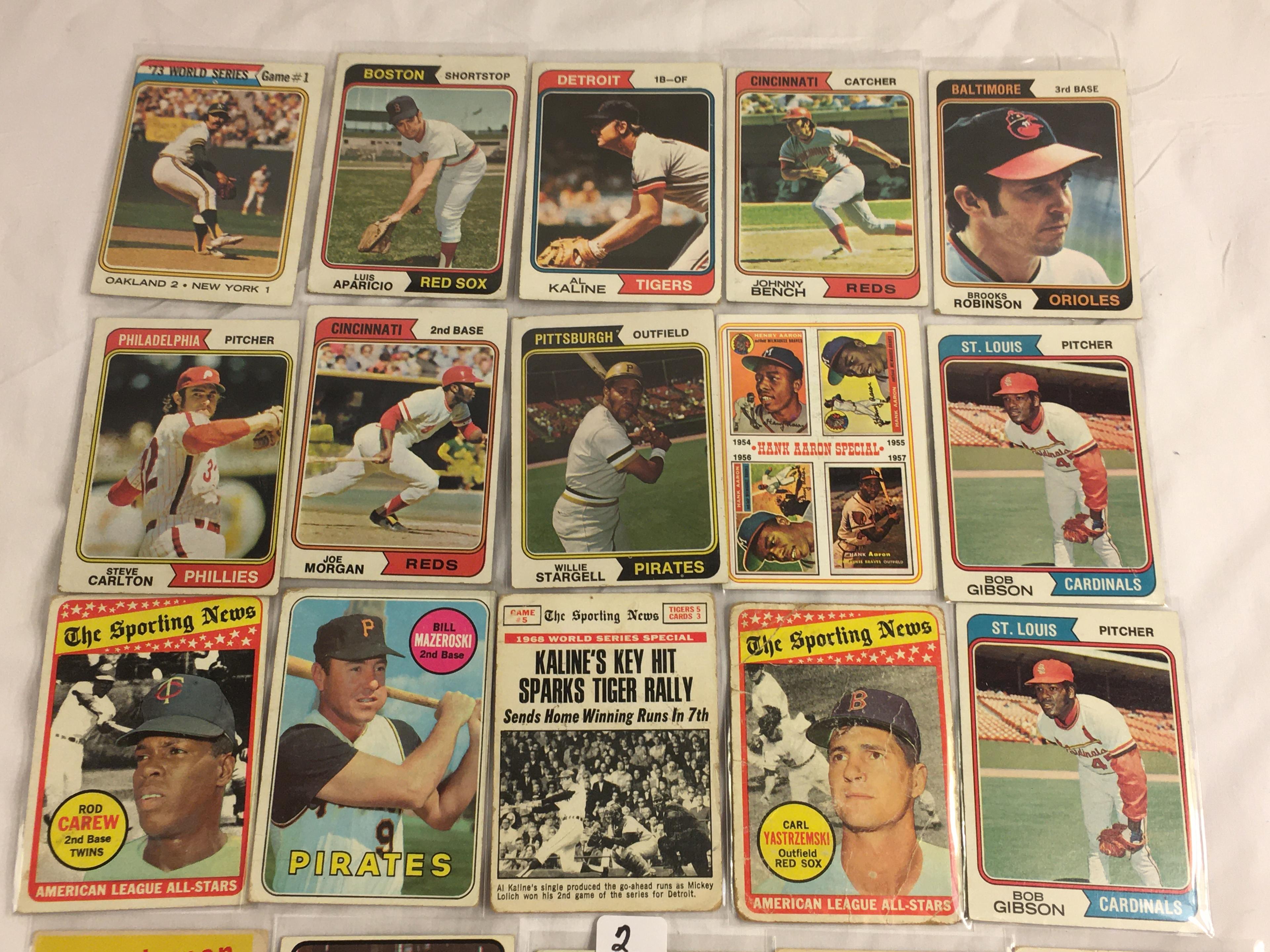 Lot of 20 Pcs Collector Loose Vintage Assorted Players Baseball Cards - See Pictures