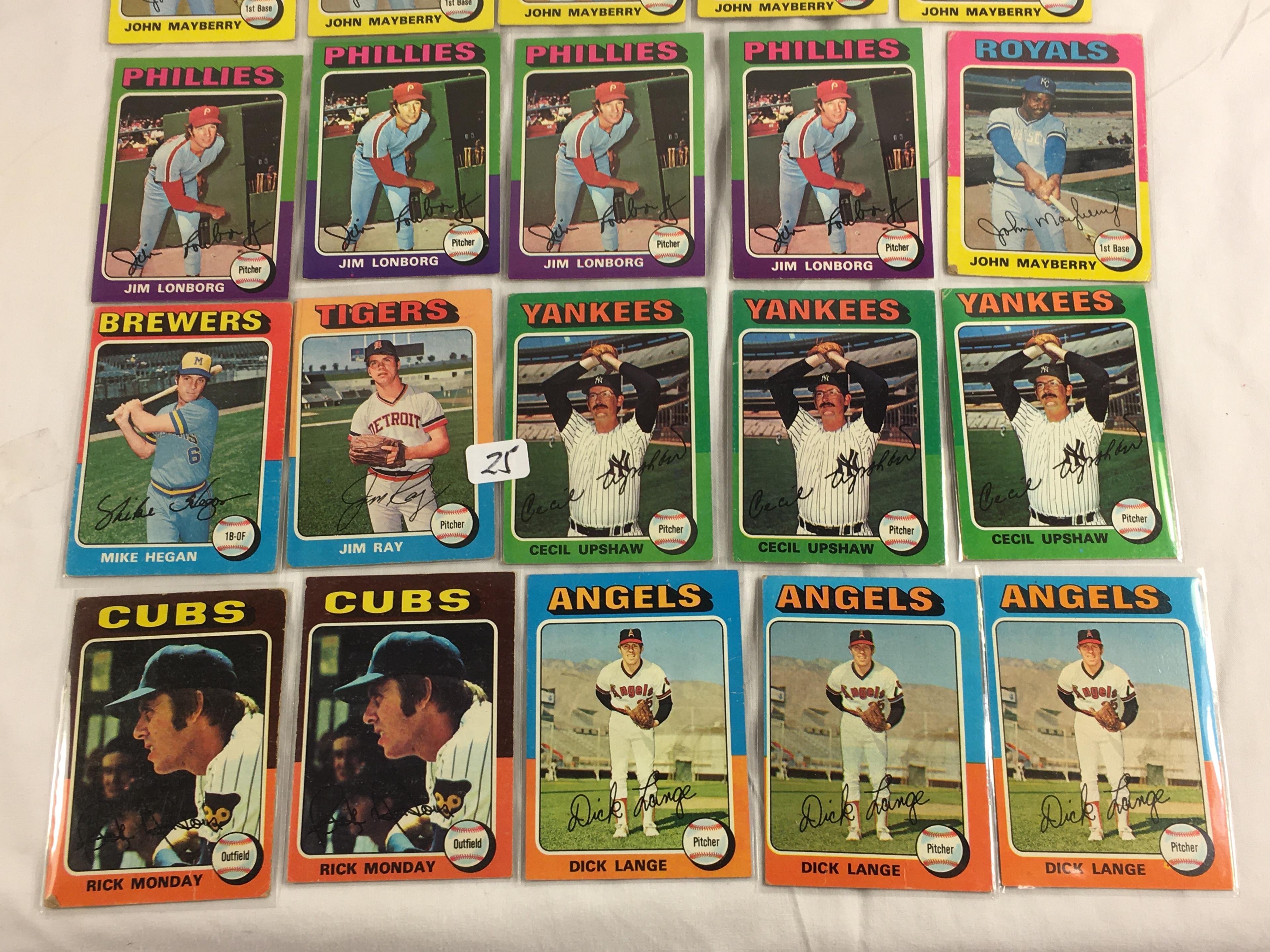 Lot of 20 Pcs Collector Loose Vintage Assorted Players Baseball Cards - See Pictures