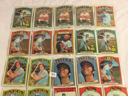 Lot of 20 Pcs Collector Loose Vintage Assorted Players Baseball Cards - See Pictures