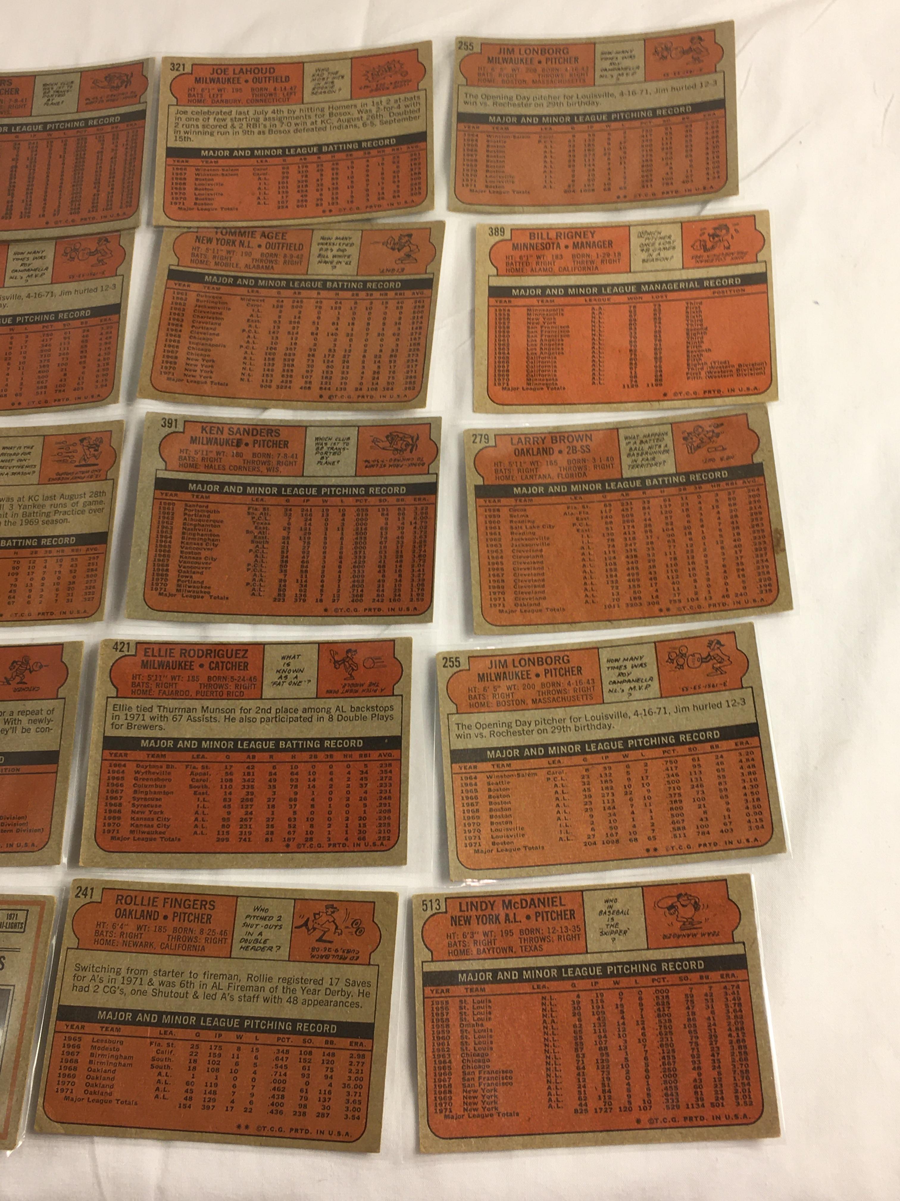 Lot of 20 Pcs Collector Loose Vintage Assorted Players Baseball Cards - See Pictures