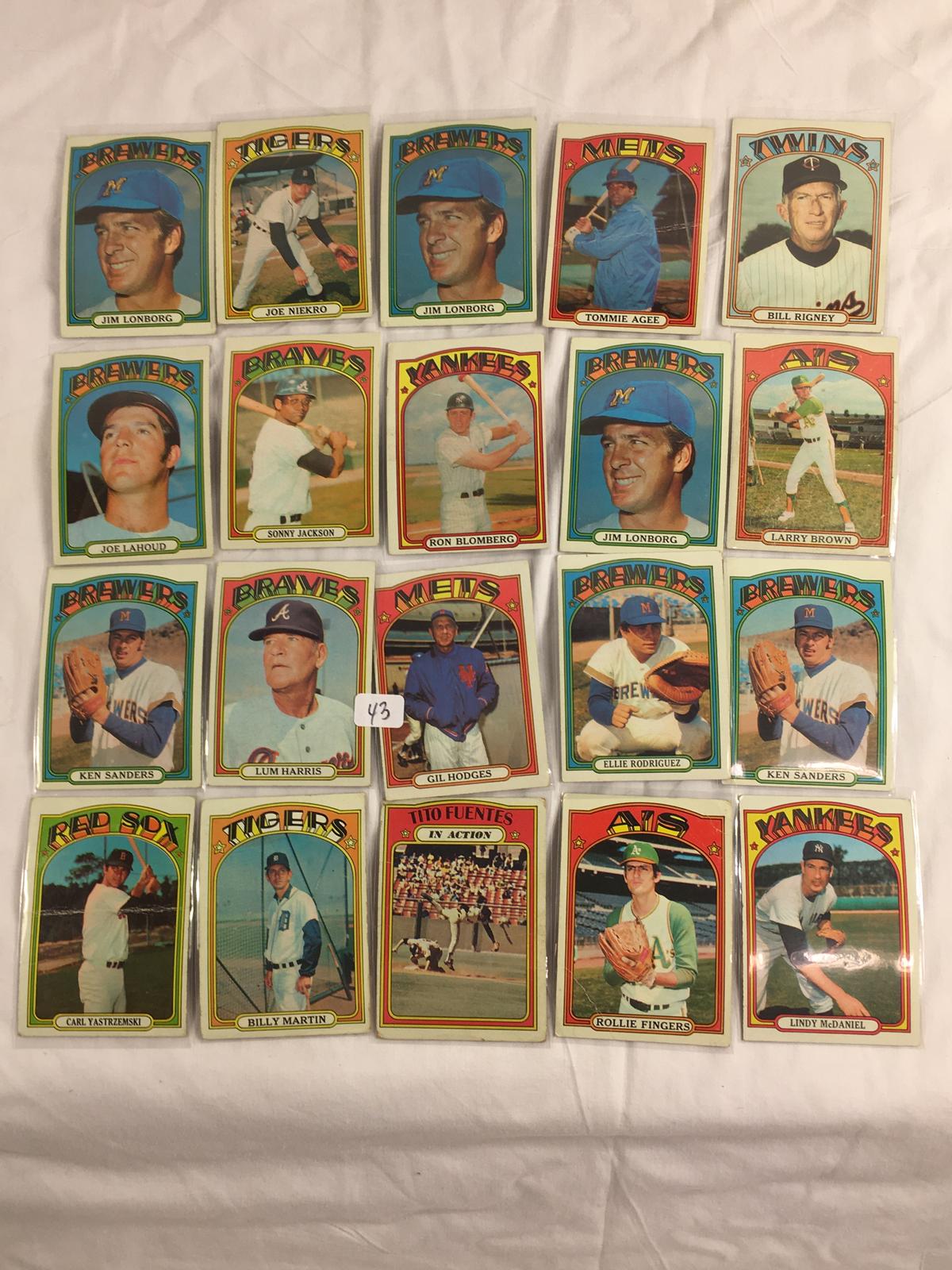 Lot of 20 Pcs Collector Loose Vintage Assorted Players Baseball Cards - See Pictures