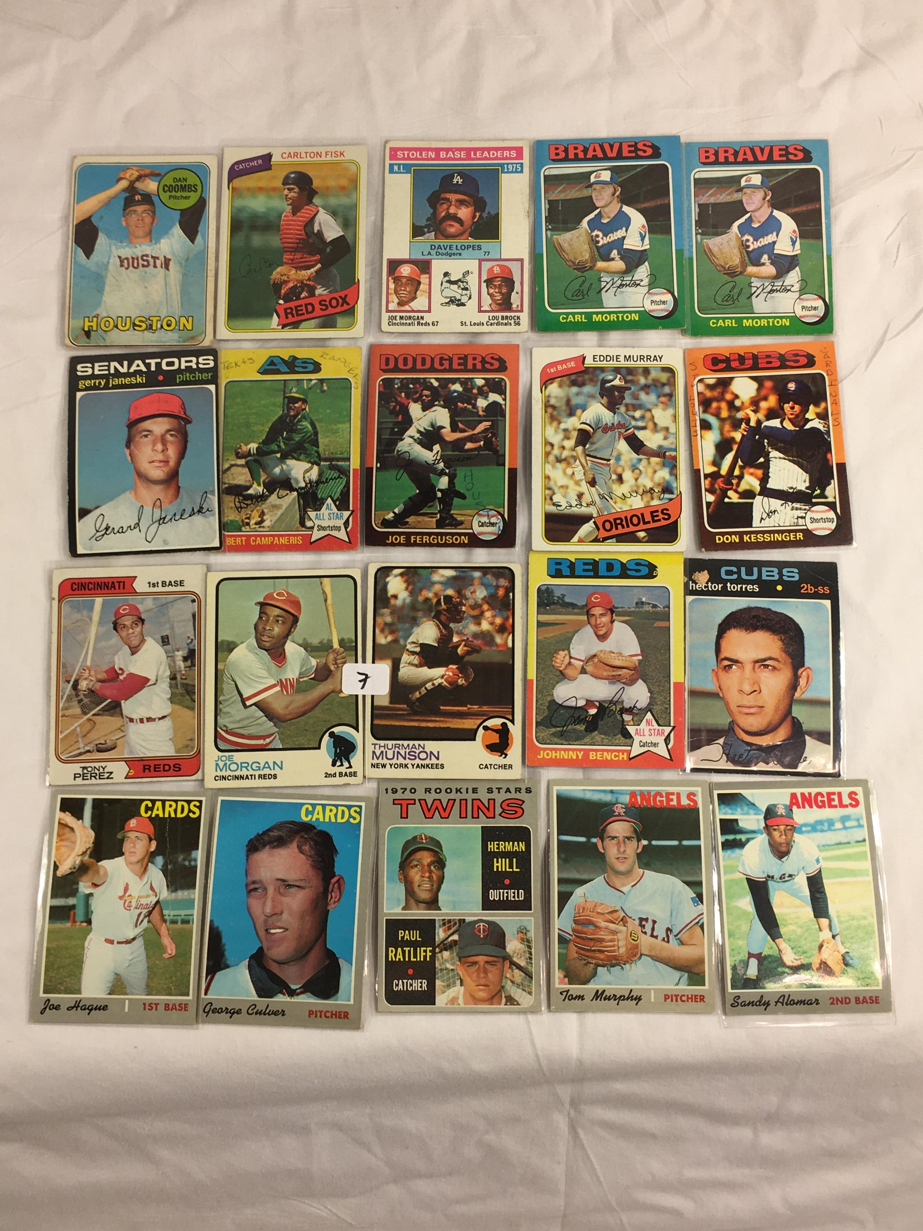 Lot of 20 Pcs Collector Loose Vintage Assorted Players Baseball Cards - See Pictures