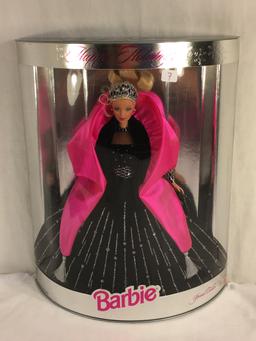 Collector NIP 1998 Mattel Holiday Celebration Barbie Doll  11-12" Tall Doll - See Pictures
