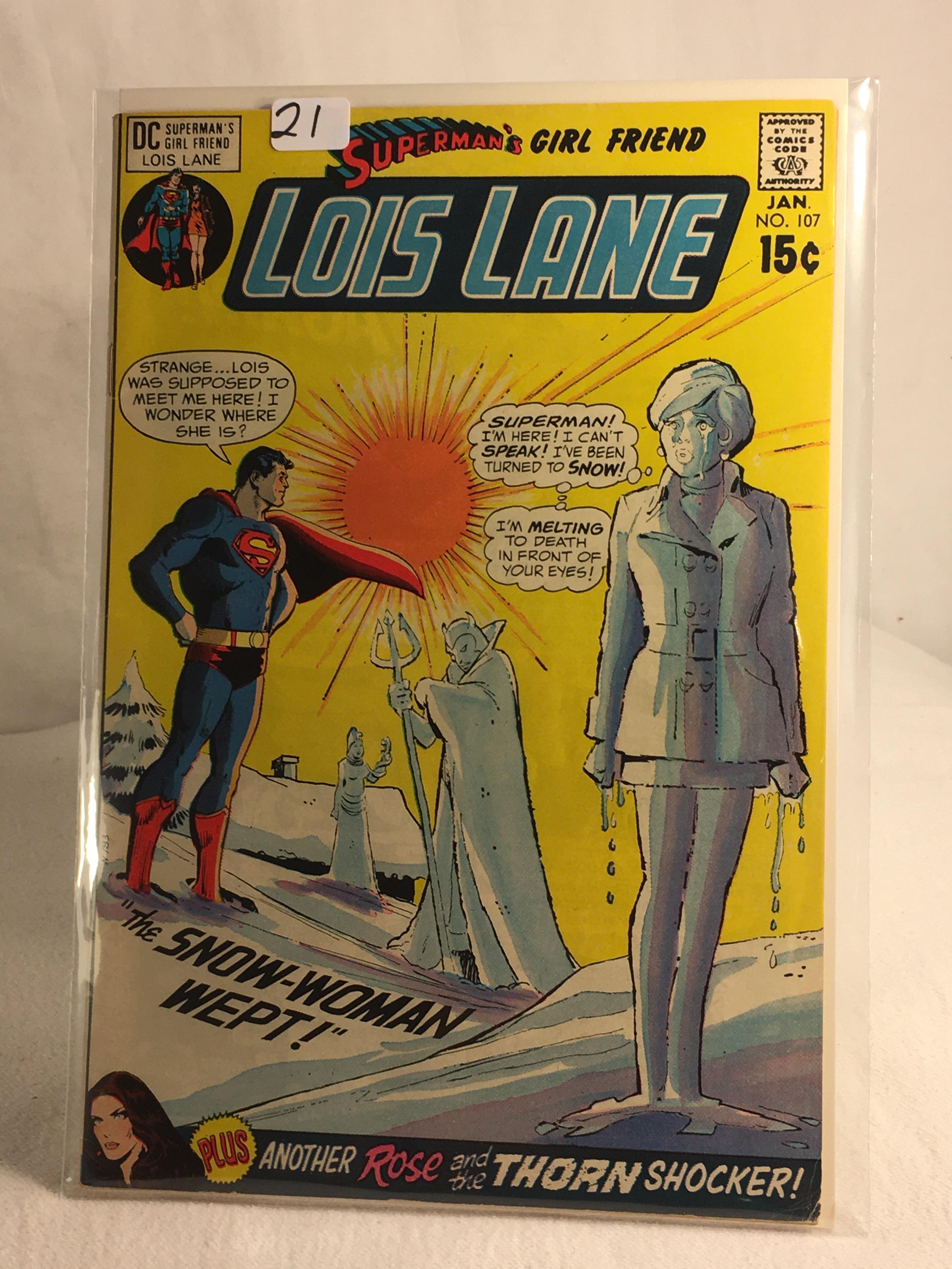 Collector Vintage DC Comics Superman's Girlfriend Lois Lane Comic Book No.107