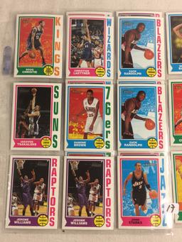 Lot of 18 Pcs Collector Vintage Assorted Basketball Sport Players Trading Cards - See Pictures