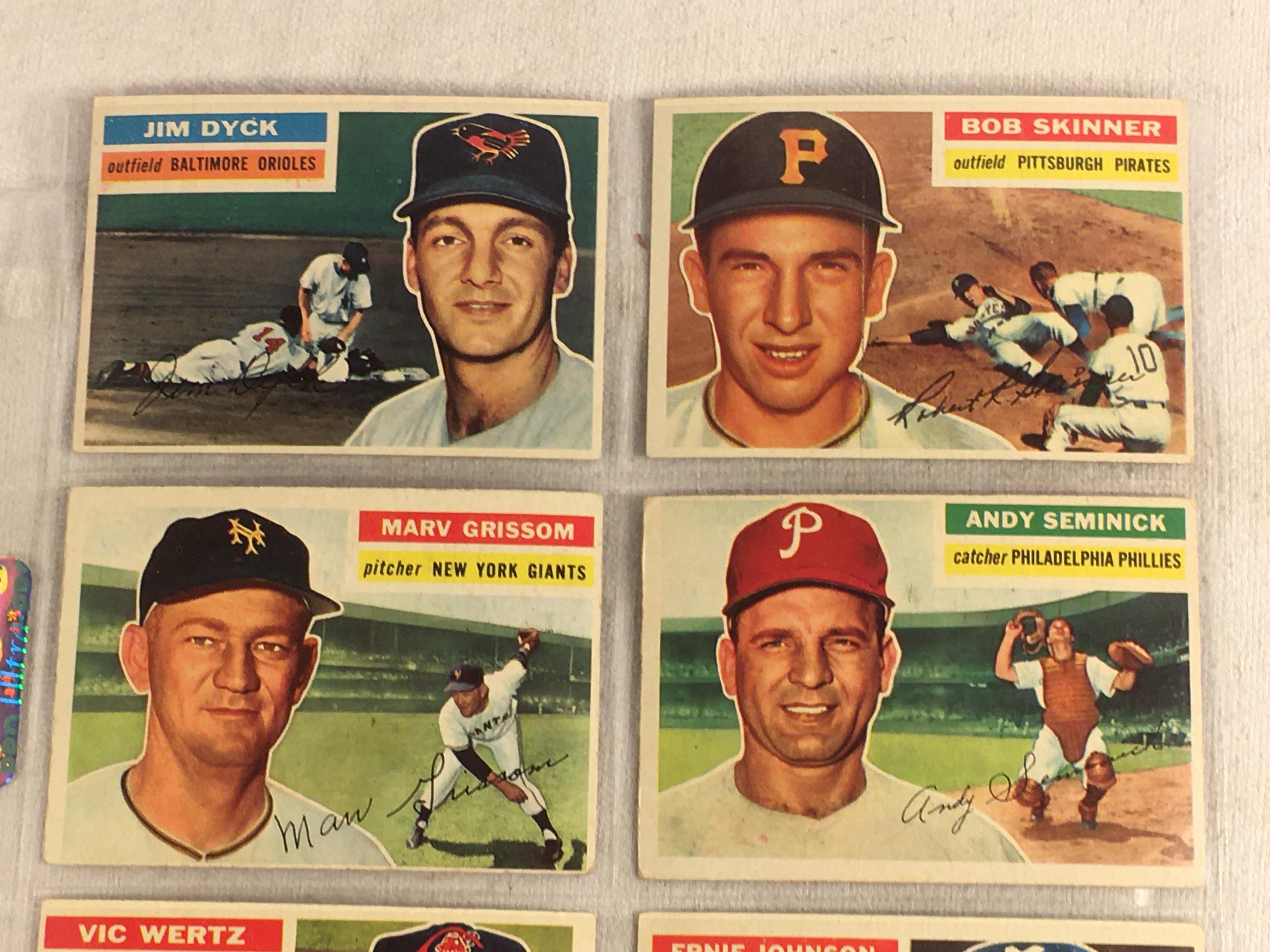 Lot of 8 Pcs Collector Vintage Assorted Baseball Sport Players Trading Cards - See Pictures