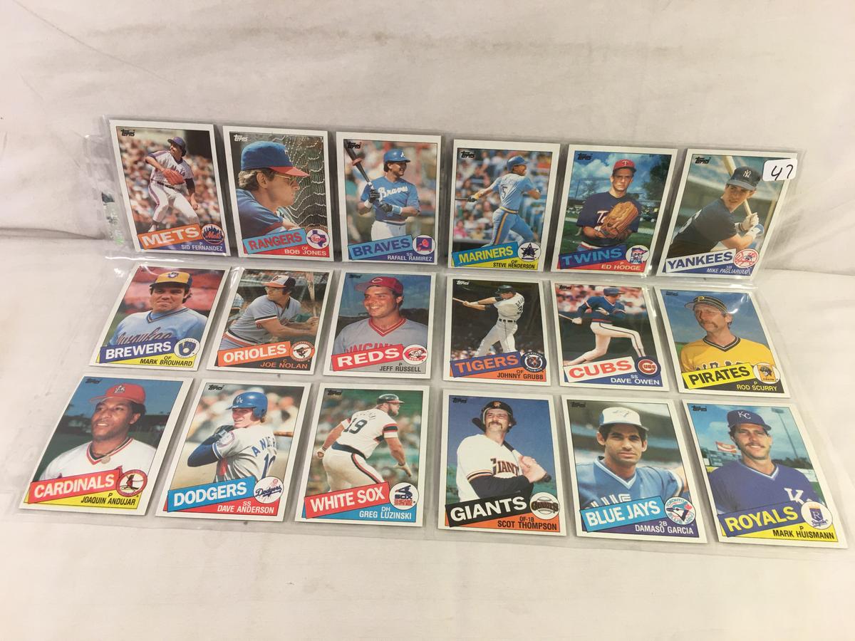 Lot of 18 Pcs Collector Vintage Sport MLB Baseball Sport Trading Assorted Cards & Players